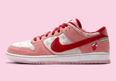 Dunk Low Strangelove Skateboards