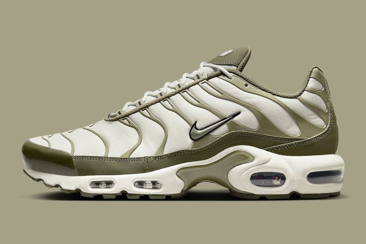 Air Max Plus Neutral Olive
