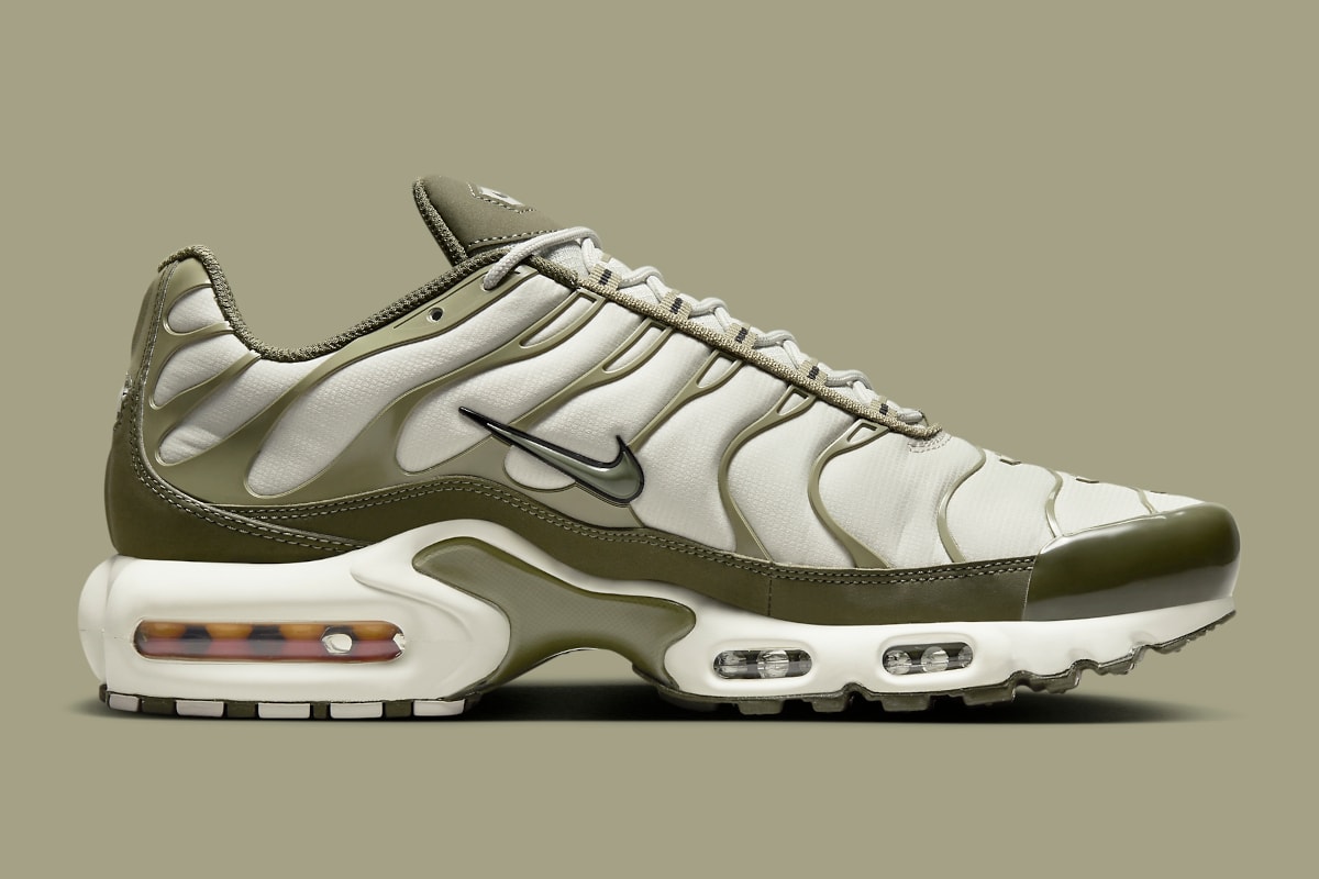Air Max Plus Neutral Olive