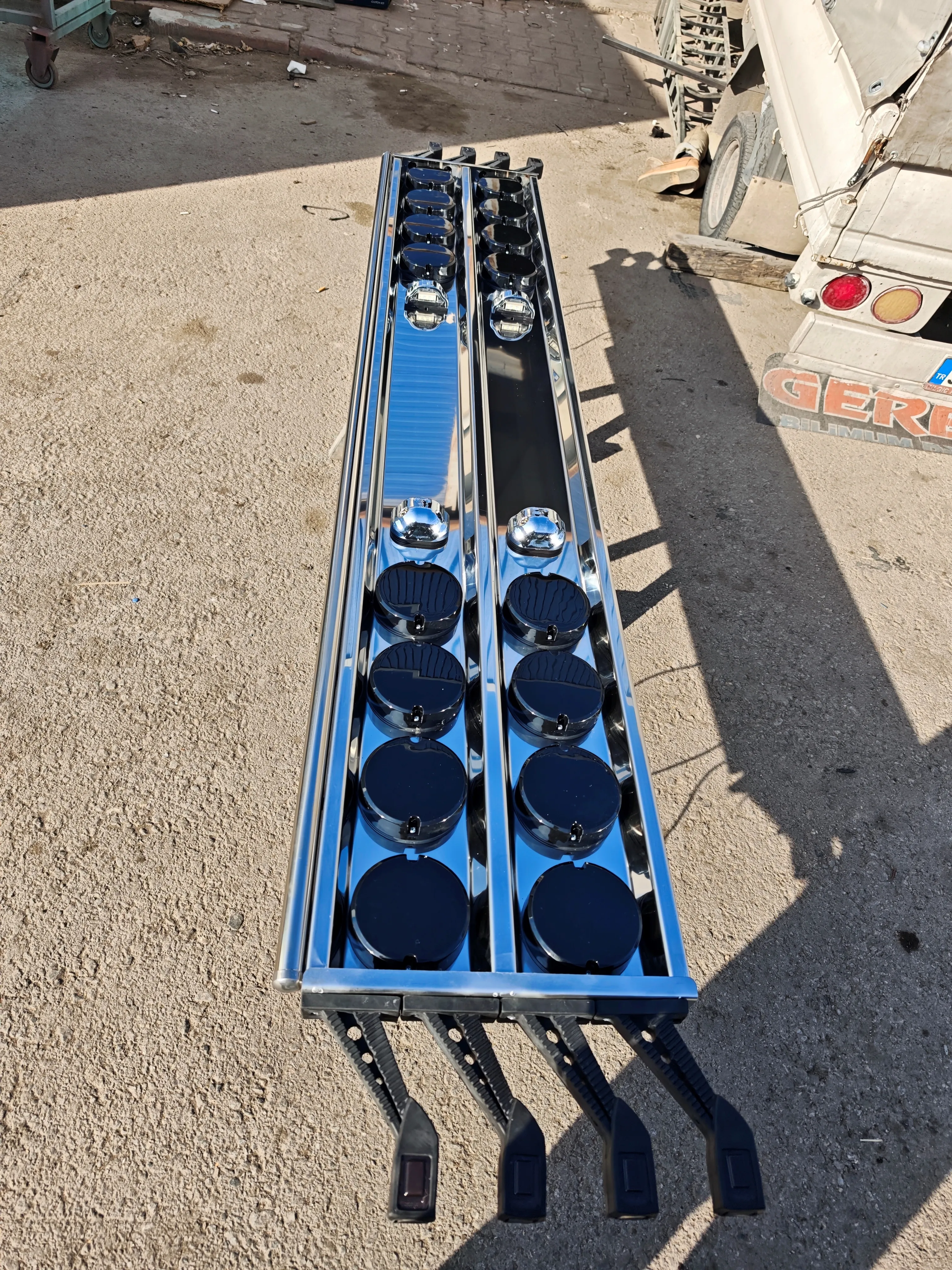 DORSE TREYLER KROM TAMPON (TÜM AYDINLATMA ÜRÜNLERİ DAHİL DOLU SET, TIR VE AĞIR VASITALARA UYUMLU)