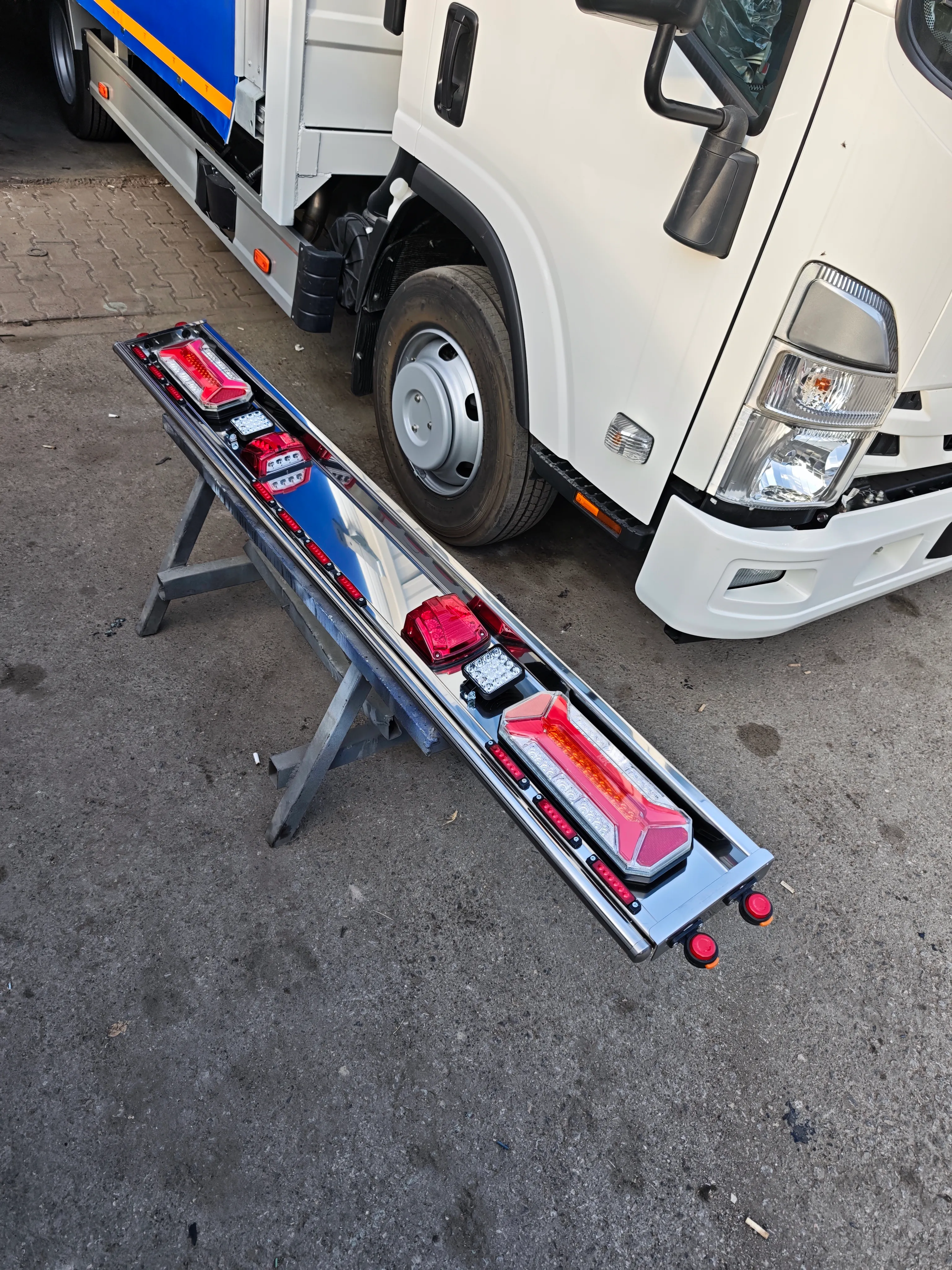 KAMYON KAMYONET DORSE TREYLER KROM TAMPON (TÜM AYDINLATMA ÜRÜNLERİ DAHİL DOLU SET, TIR VE AĞIR VASITALARA UYUMLU)