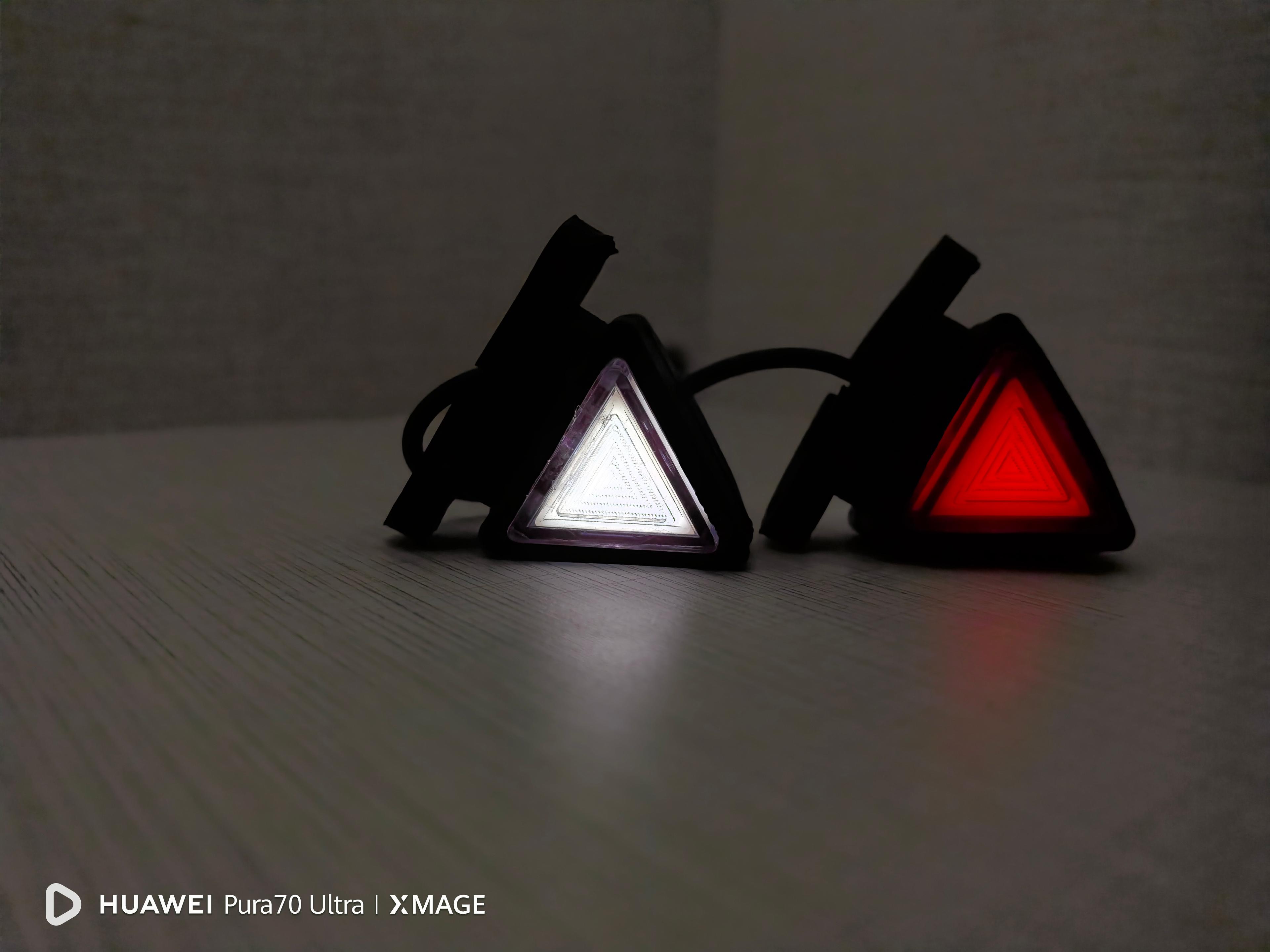 Neon Led Mini Üçgen Takoz Lamba 12-24V Kırmızı - Beyaz