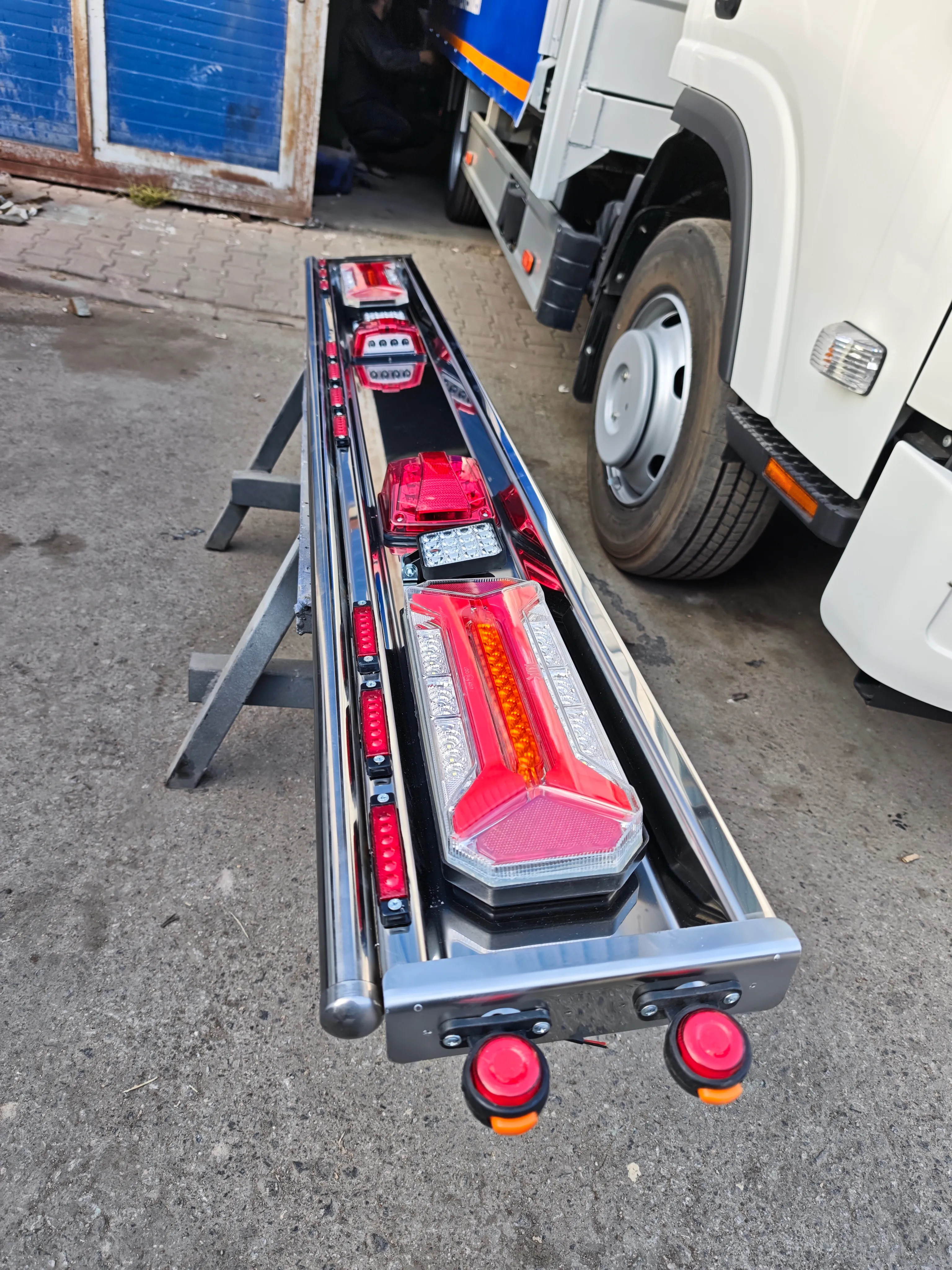 KAMYON KAMYONET DORSE TREYLER KROM TAMPON (TÜM AYDINLATMA ÜRÜNLERİ DAHİL DOLU SET, TIR VE AĞIR VASITALARA UYUMLU)