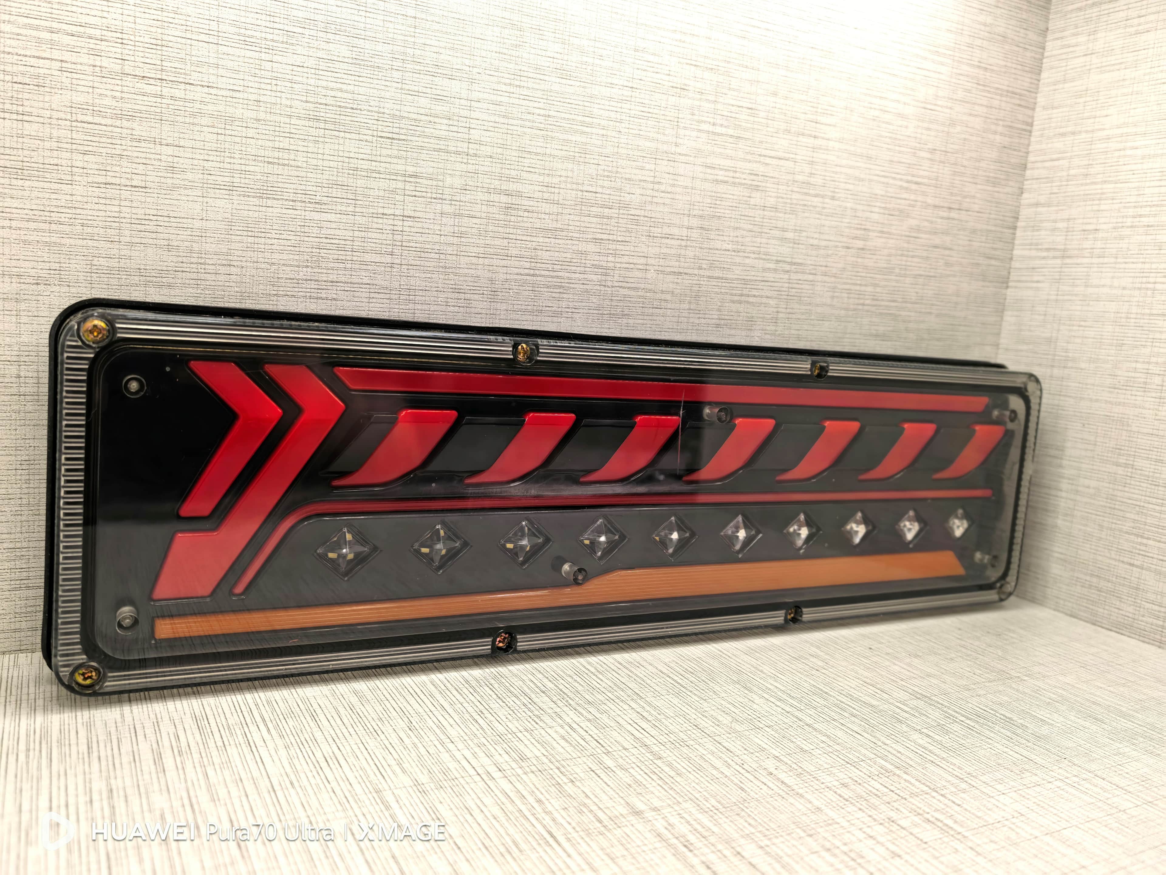 Diamond Neon XL Stop Lambası Akar Sinyalli 24V