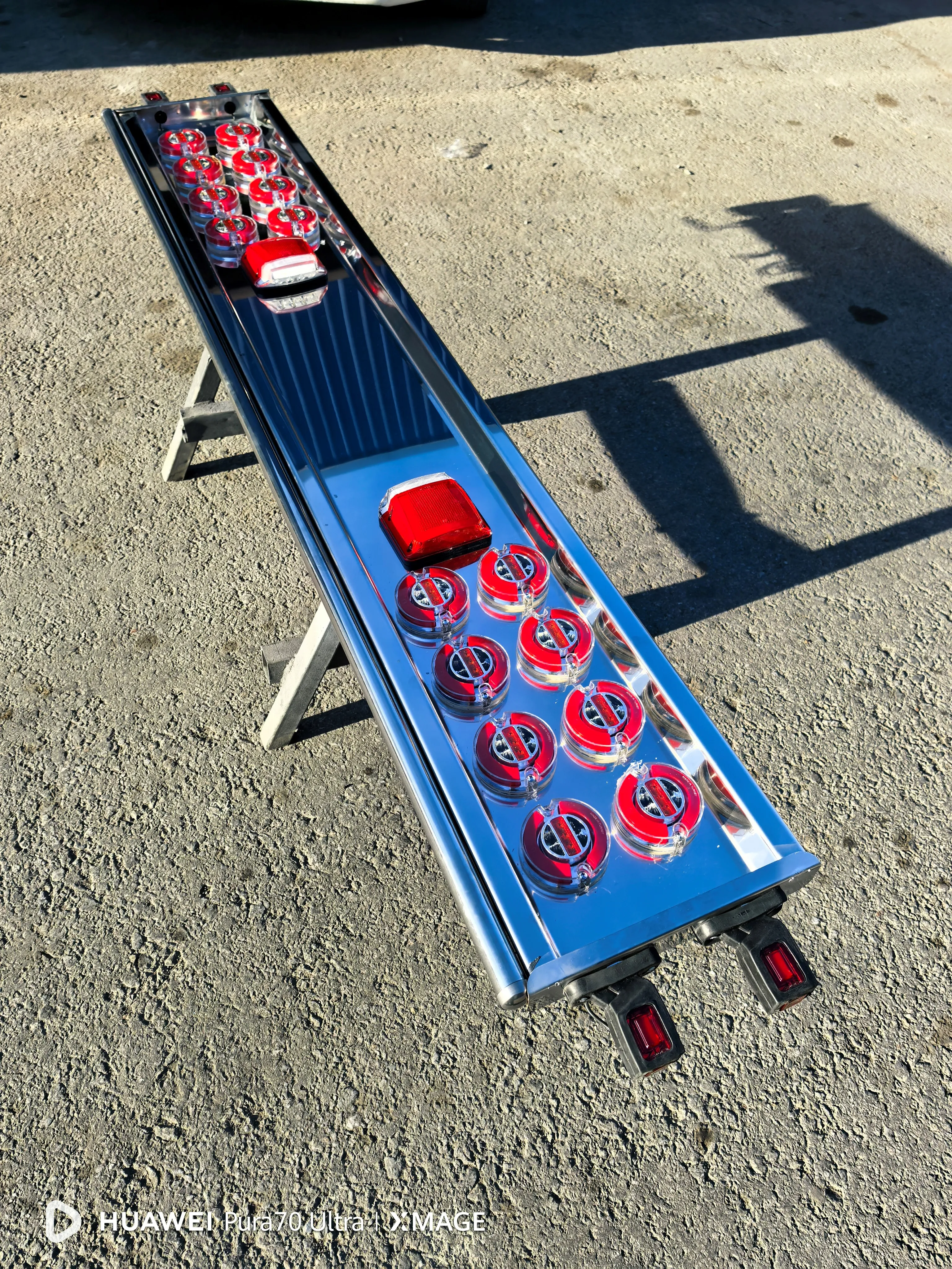 Kamyon ve Kamyonetlere Uyumlu Mini Çiftli Borulu Krom Tampon (Tüm Aydınlatma Ürünleri Dahil)