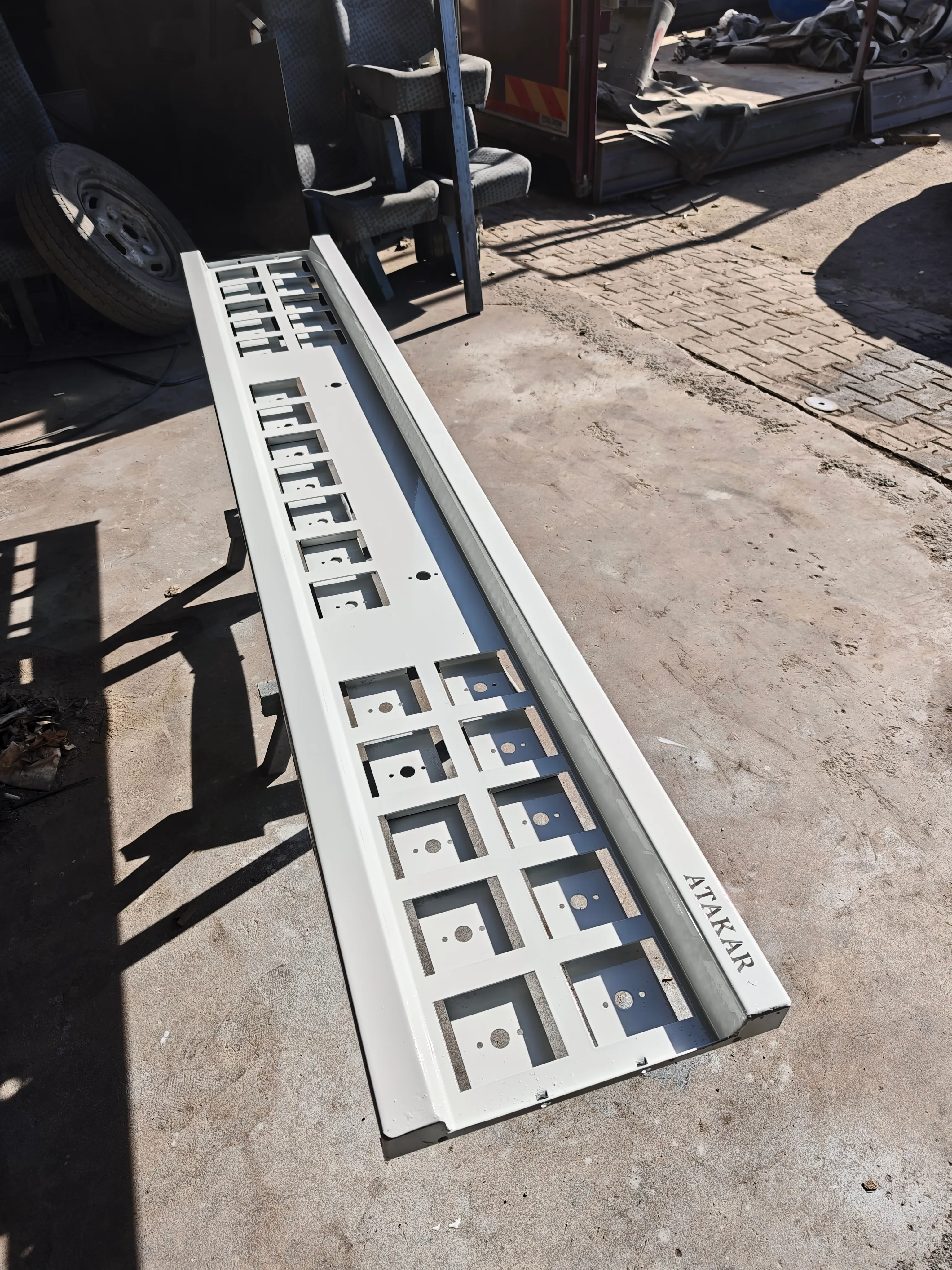 Hollanda Stili Tampon Beyaz Renk (Tüm Aydınlatma Ürünleri Dahil ''Stop Lambaları Notto Markalıdır'')