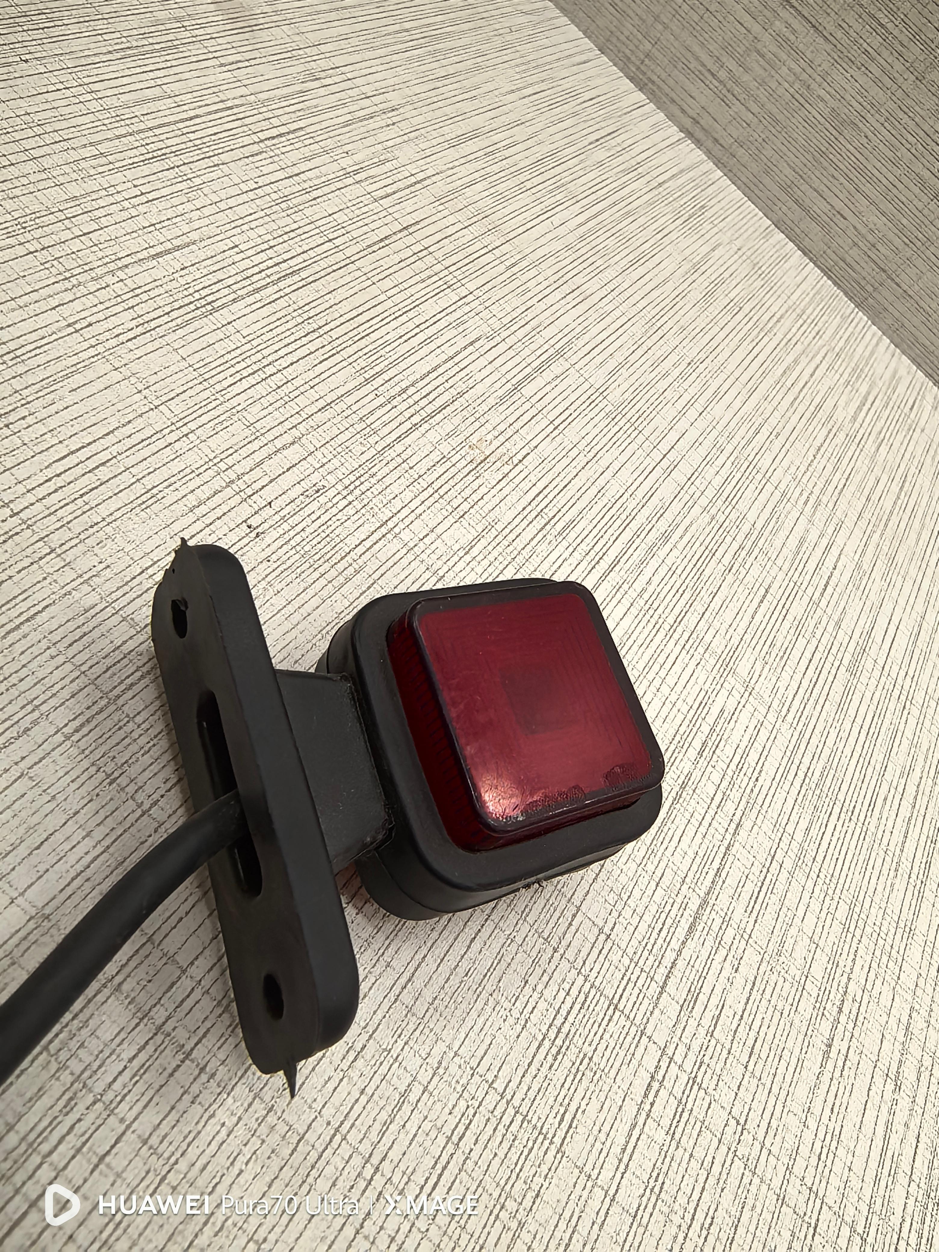 Neon Mini Takoz Lamba Kare Kırmızı - Sarı 12-24V