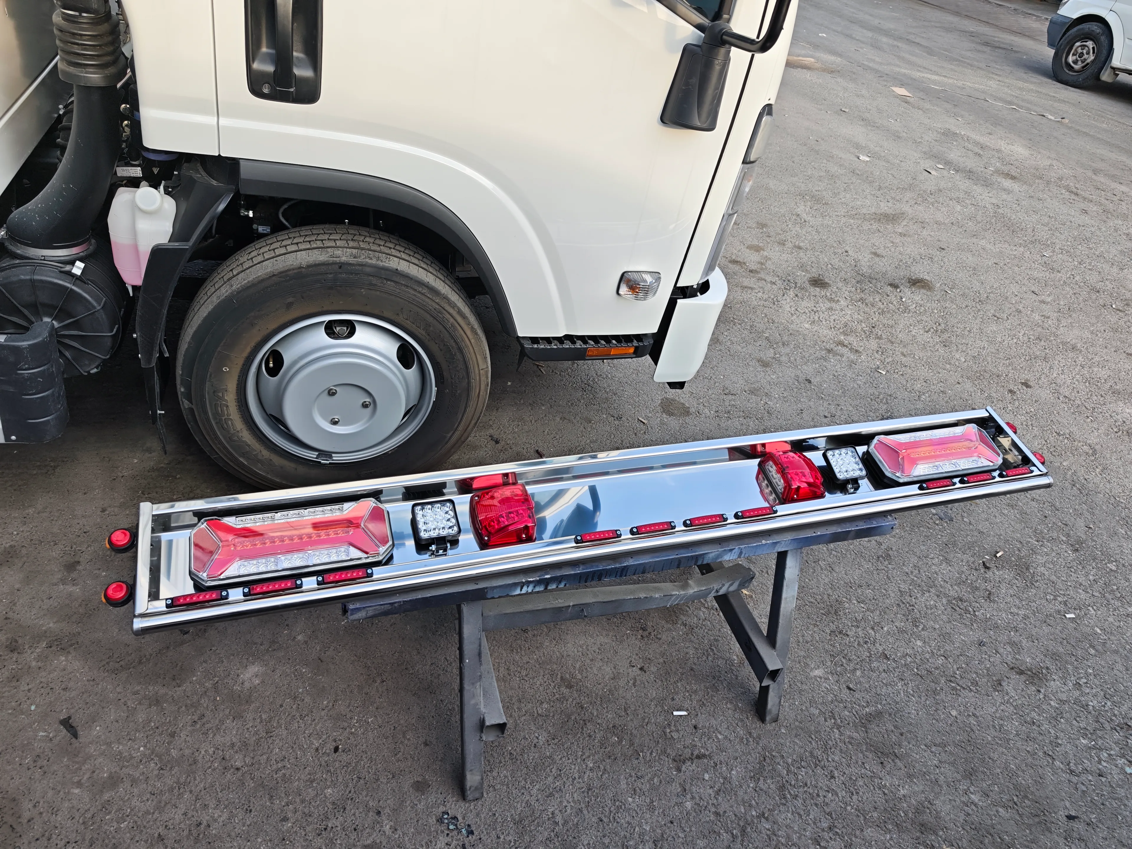 KAMYON KAMYONET DORSE TREYLER KROM TAMPON (TÜM AYDINLATMA ÜRÜNLERİ DAHİL DOLU SET, TIR VE AĞIR VASITALARA UYUMLU)