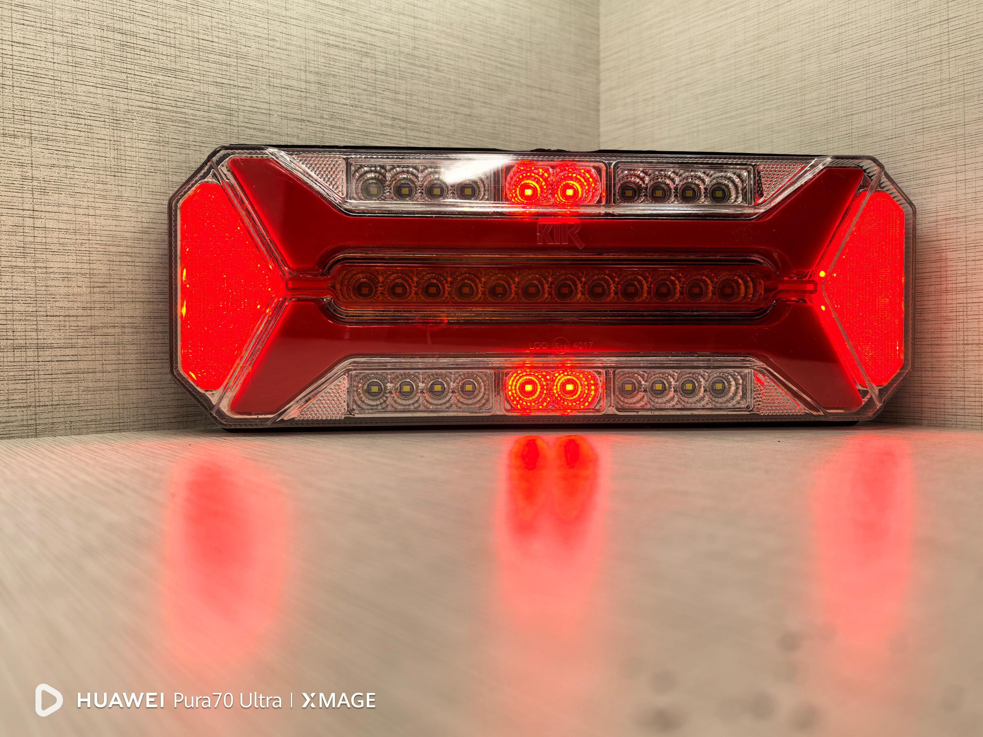 Neon Led Stop Lambası Angel Model Büyük Akar Sinyalli 12-24V