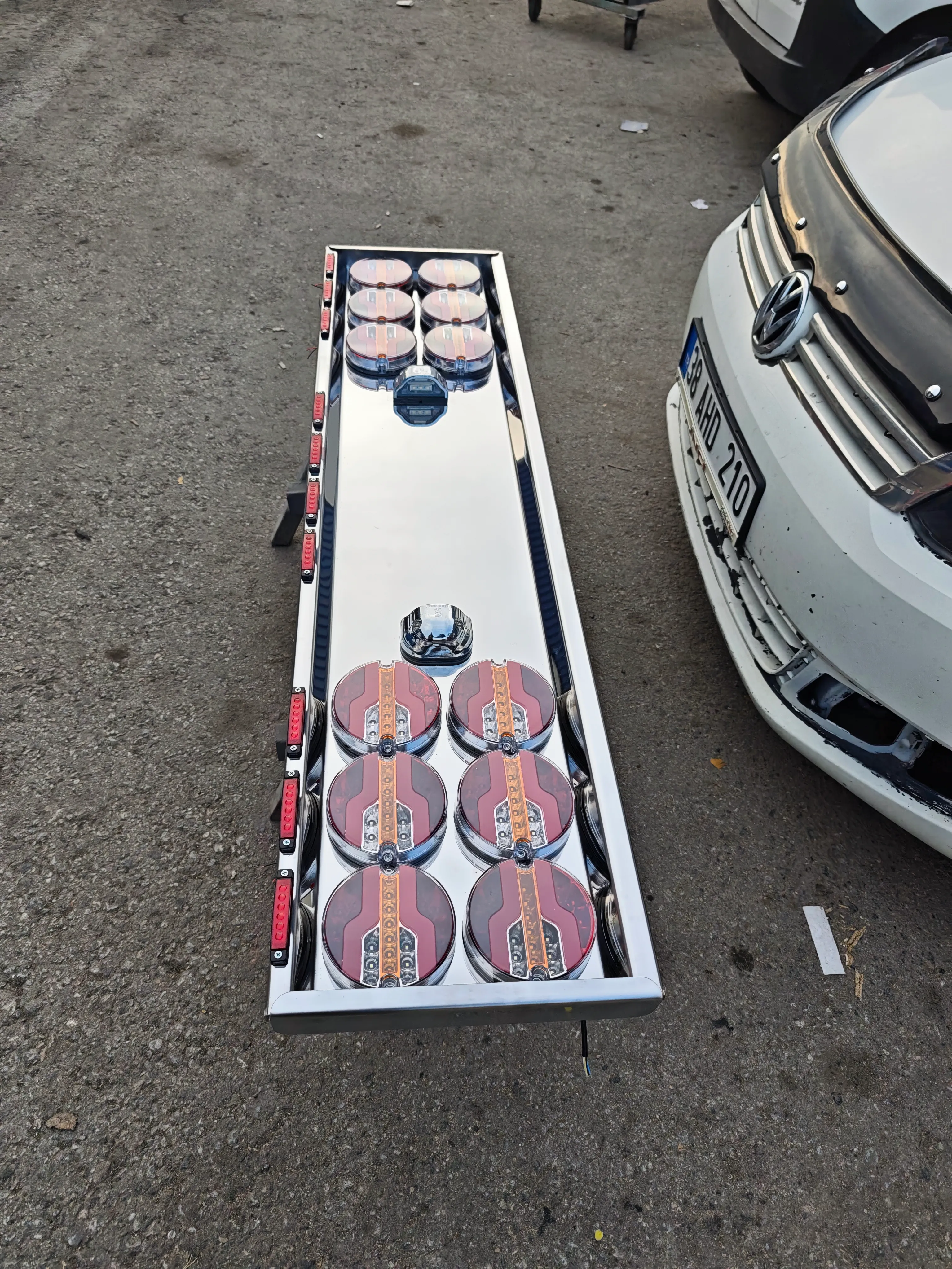 Hyundai H100 - Kia K2500 - Mitsubishi L300 Uyumlu Çiftli Krom Tampon (Tüm Aydınlatma Ürünleri Dahil)