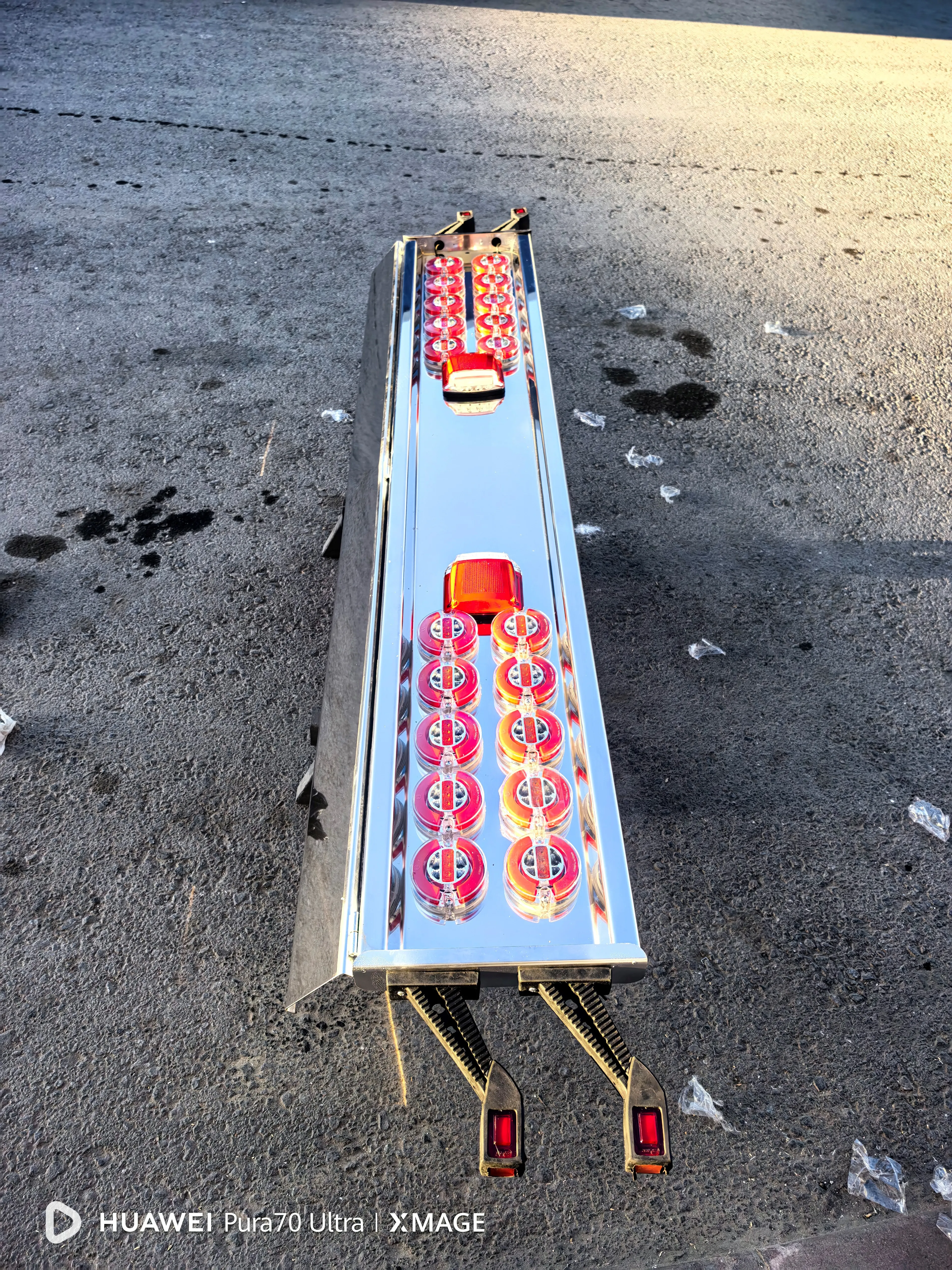 Kamyon ve Kamyonet Araçlara Uyumlu Mini Çiftli Sallamalı Krom Tampon (Tüm Aydınlatma Ürünleri Dahil) 