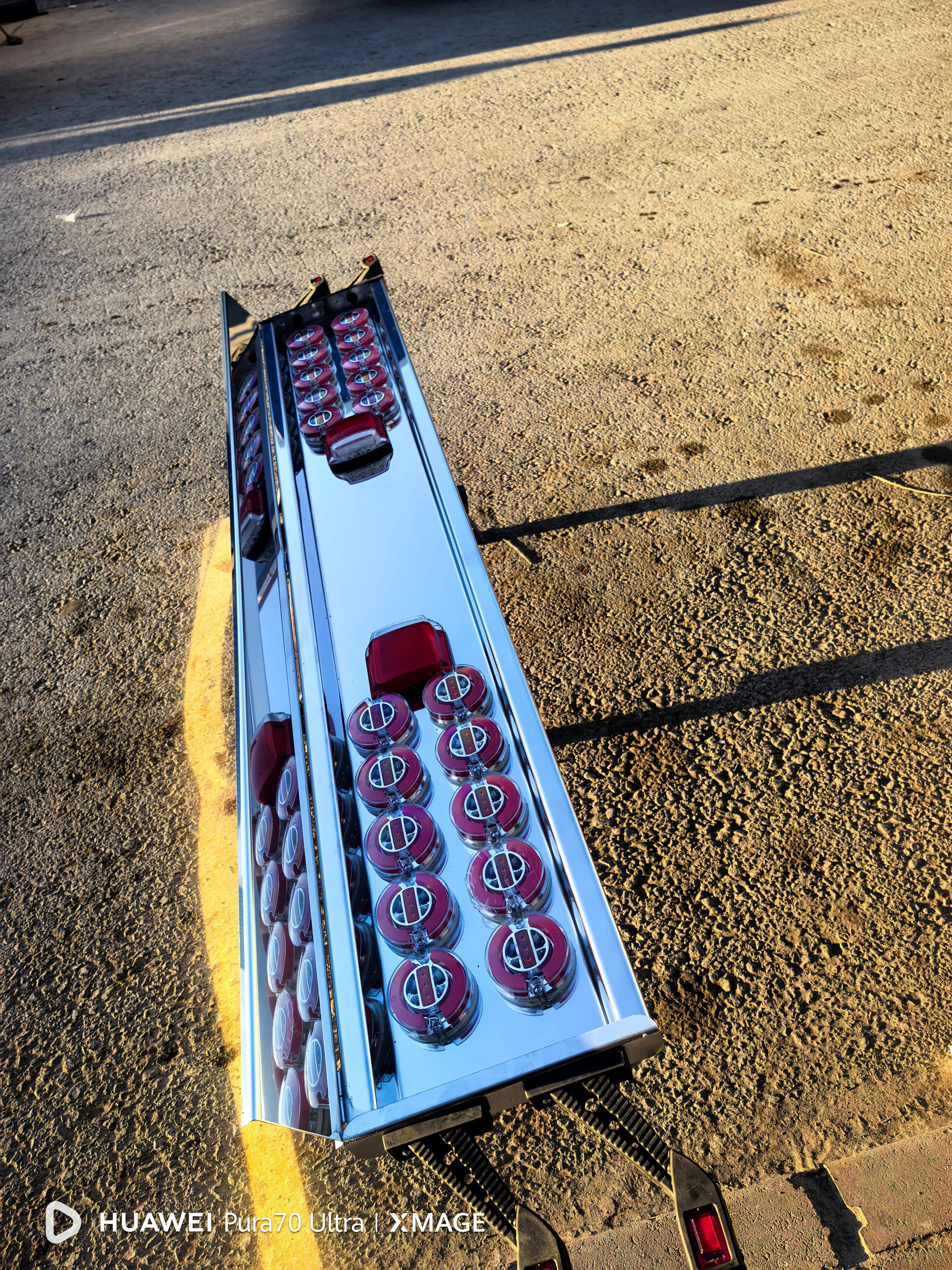 Kamyon ve Kamyonet Araçlara Uyumlu Mini Çiftli Sallamalı Krom Tampon (Tüm Aydınlatma Ürünleri Dahil) 