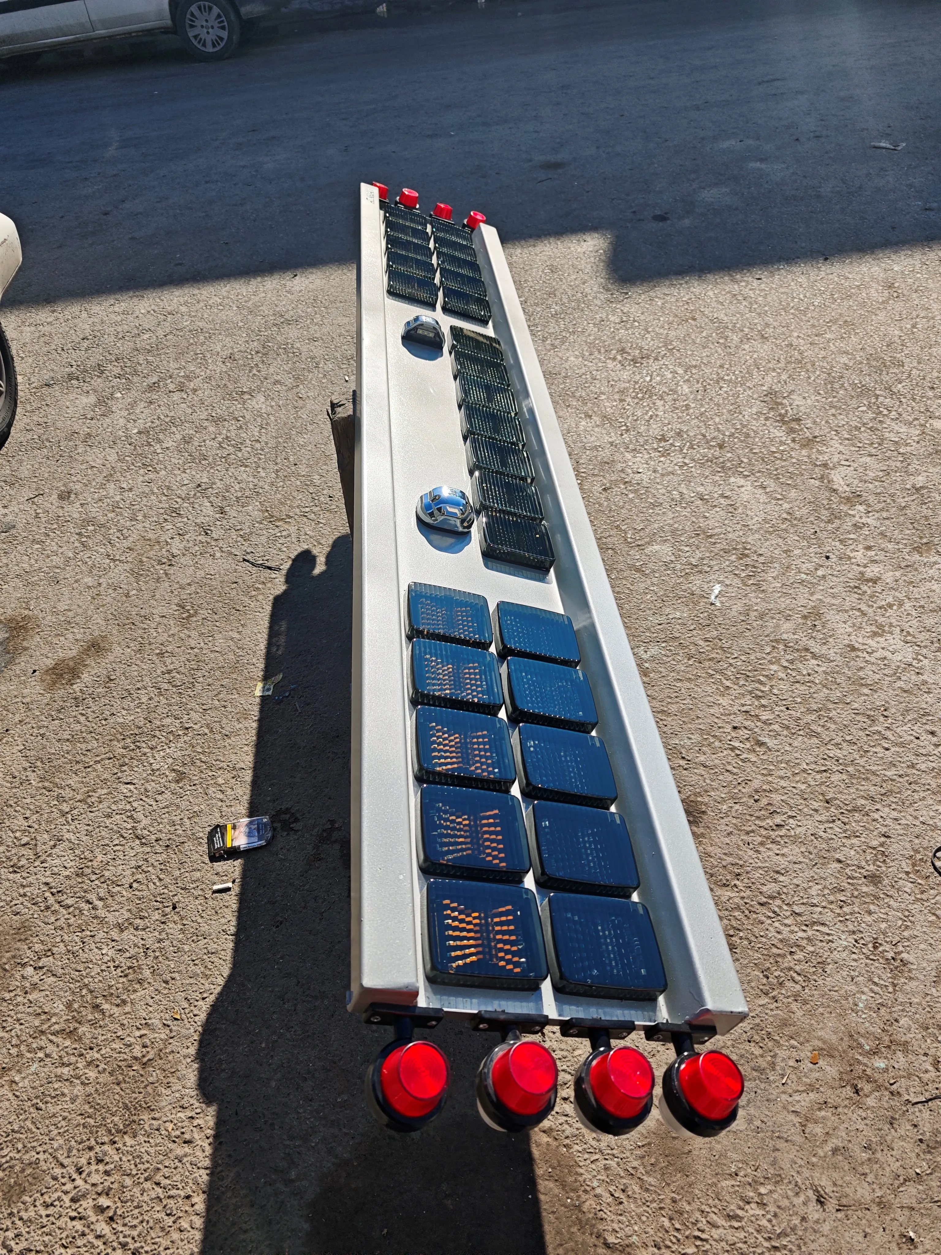 Hollanda Stili Tampon Gümüş Gri Renk (Tüm Aydınlatma Ürünleri Dahil ''Stop Lambaları Notto Markalıdır'')