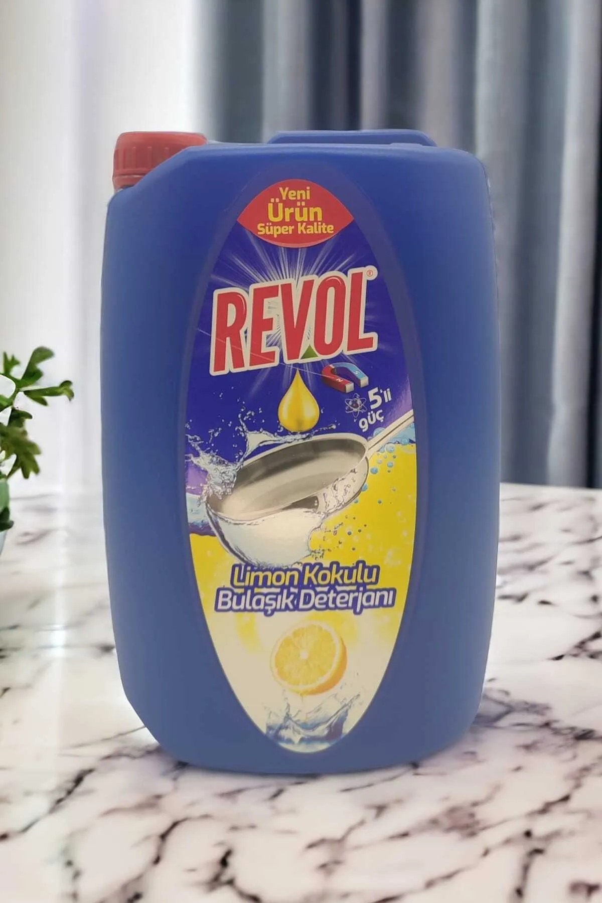 Revol Limon Kokulu El Bulaşık Deterjanı 3,8 Lt