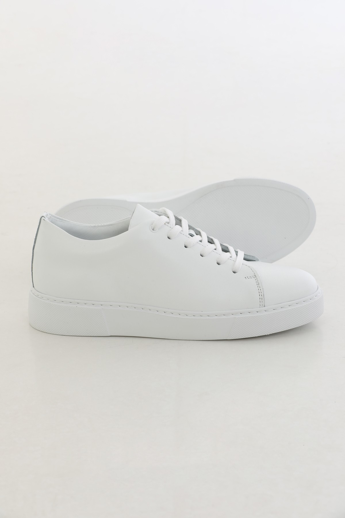 EVA SOLE GENUINE LEATHER SNEAKER