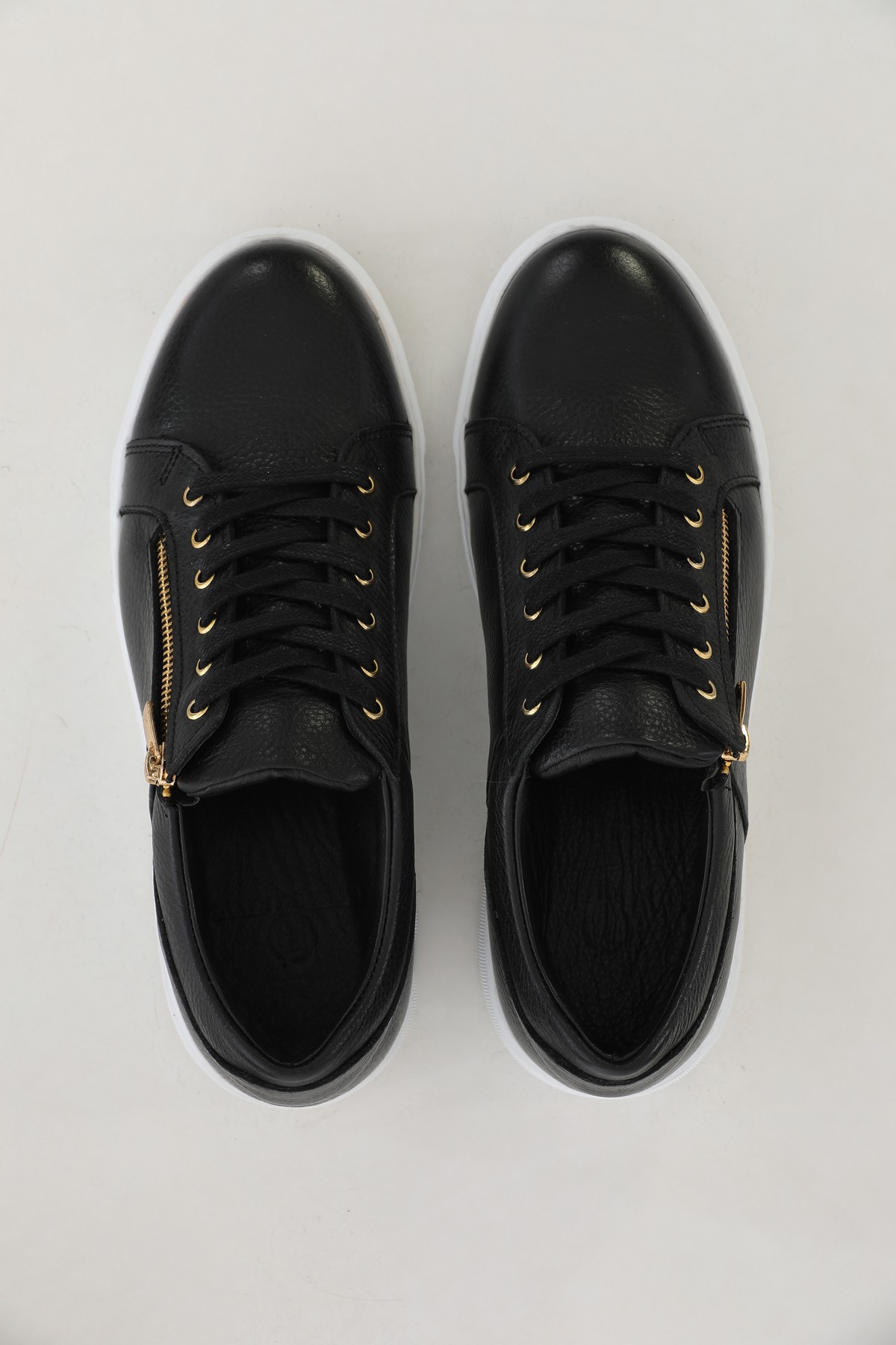 EVA SOLE ZIPPER DETAILED SNEAKER