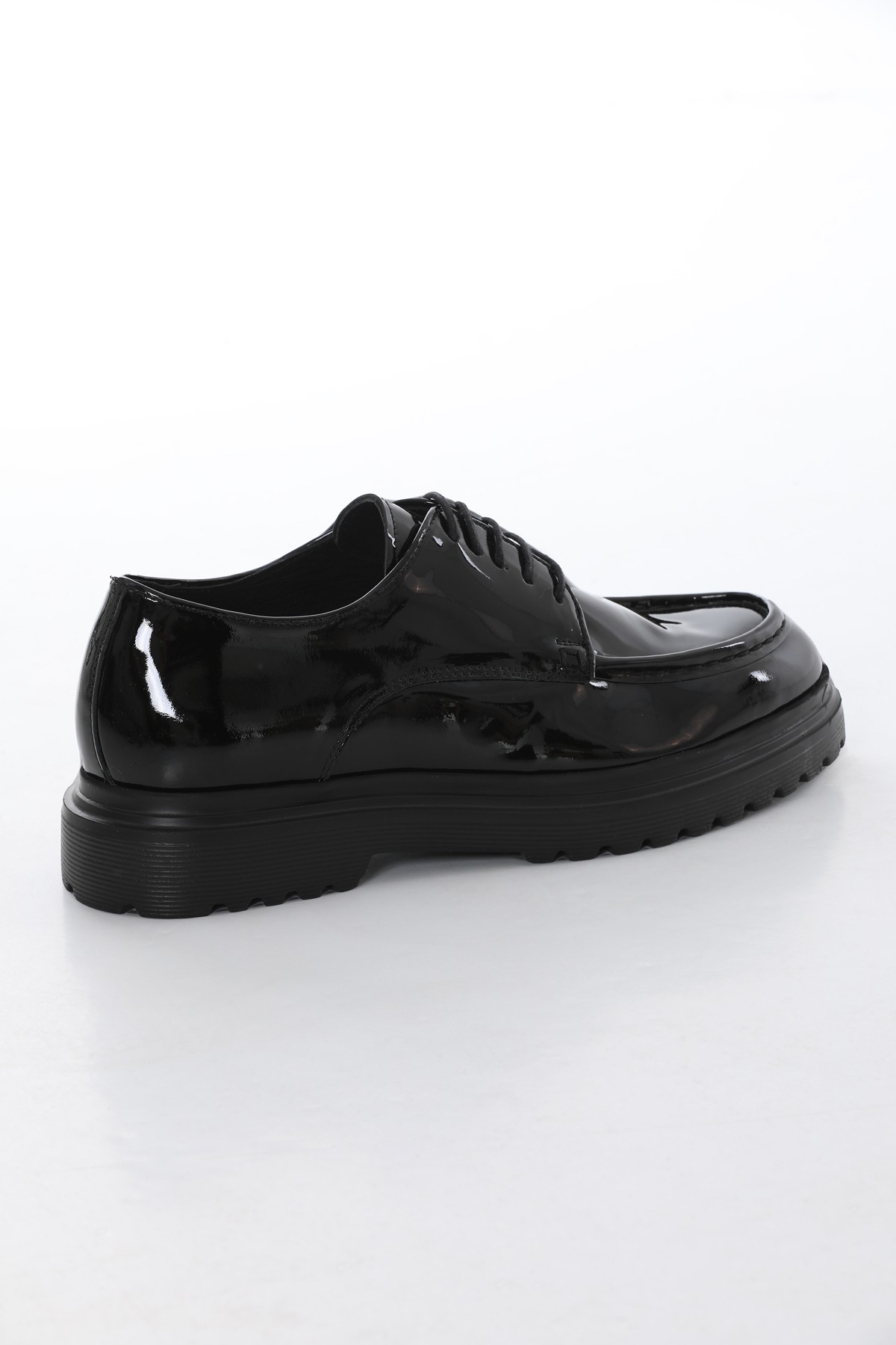 Eva Sole Genuine Patent Leather Lace-up