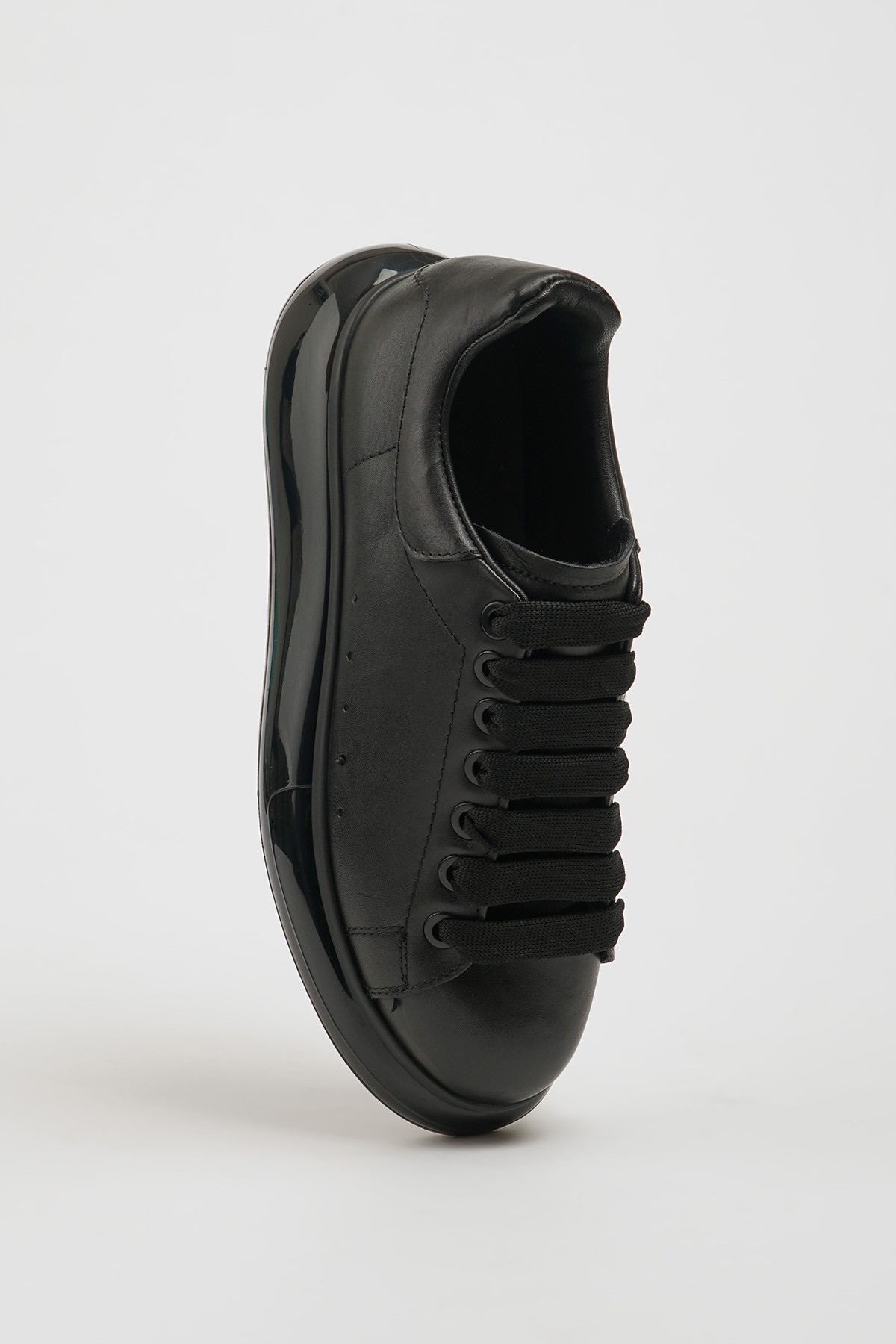 Get Model Natural Deri Sneaker