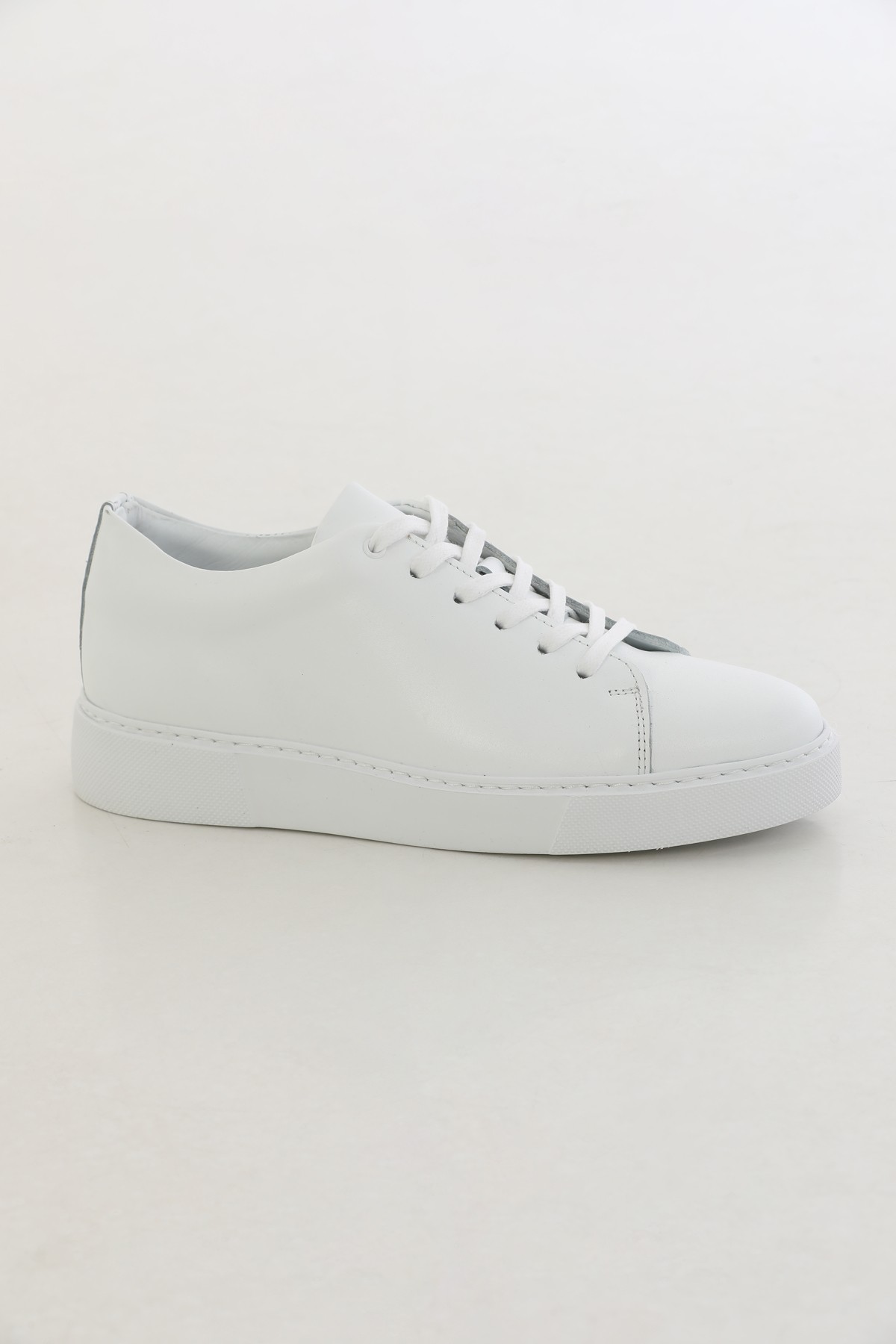 EVA SOLE GENUINE LEATHER SNEAKER