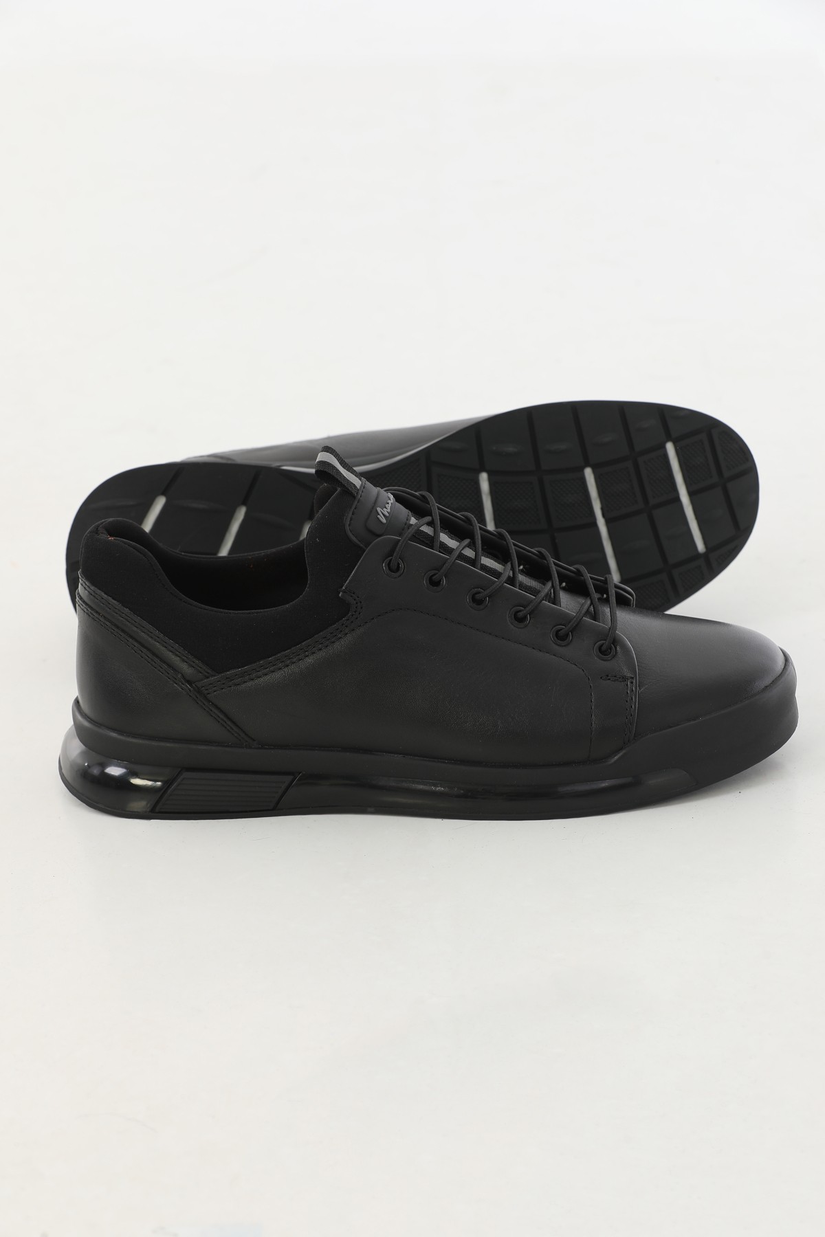 ITALIAN SOLE GENUINE LEATHER SNEAKERS