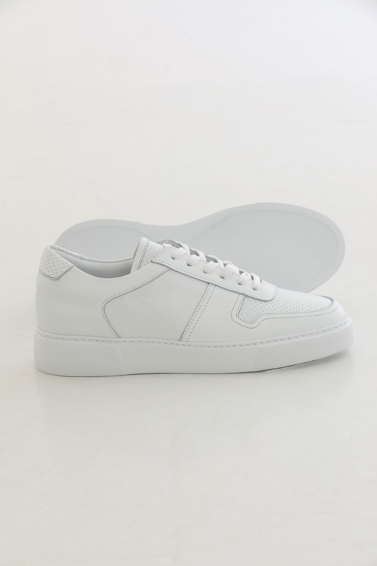 EVA SOLE FLOATER SNEAKER