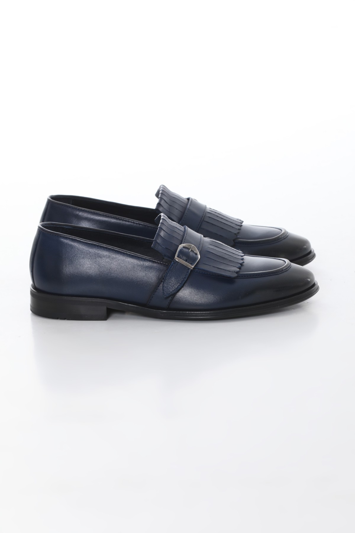 NEOLITHIC SOLE WITH BUCKLE AND TASSEL DETAIL - Navy Blue