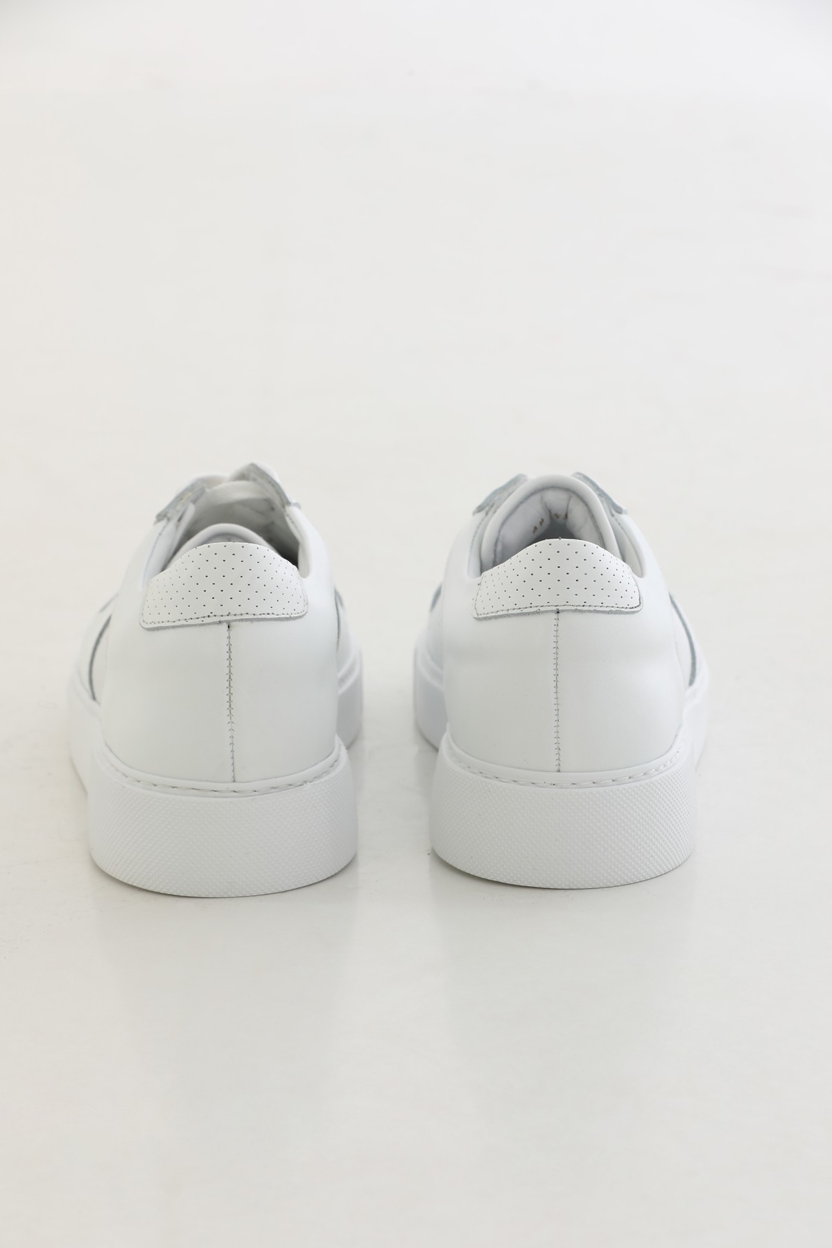 EVA SOLE FLOATER SNEAKER
