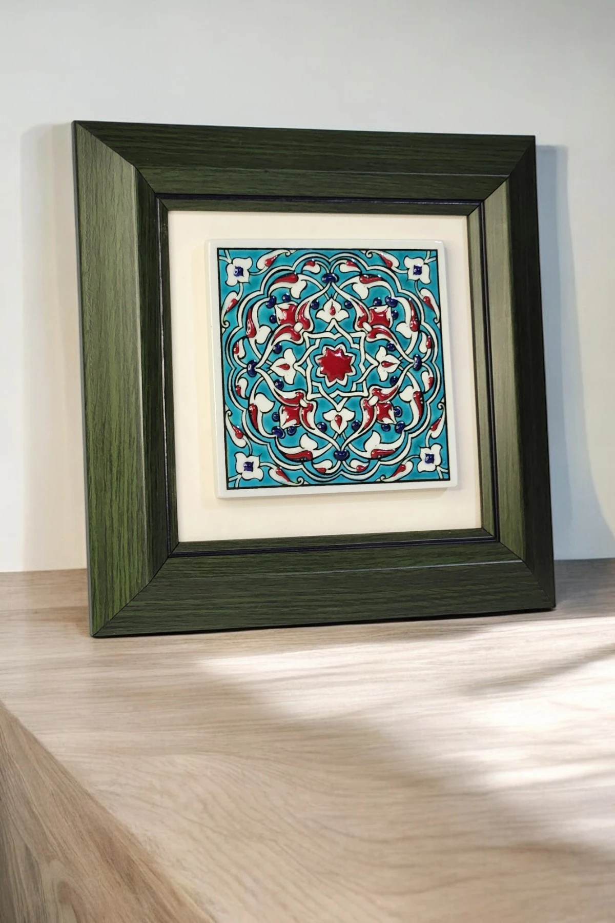 Rumi Desenli El Yapımı Kabartmalı Çini Tablo