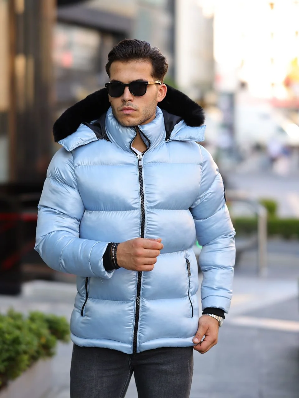 Moncler Su Ve Rüzgar Geçirmez Kapüşonlu Mont