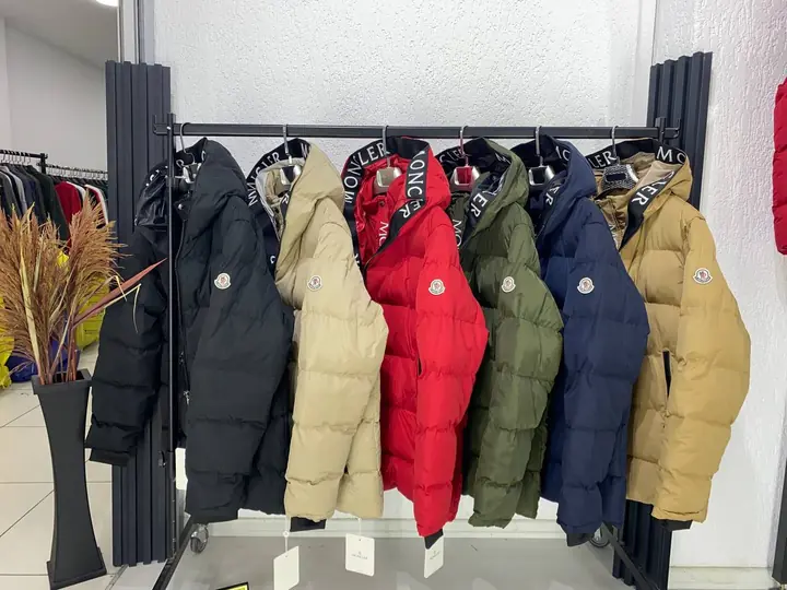 Moncler Su ve Rüzrgar Geçirmez Kapüşonlu Mont - Kum Rengi