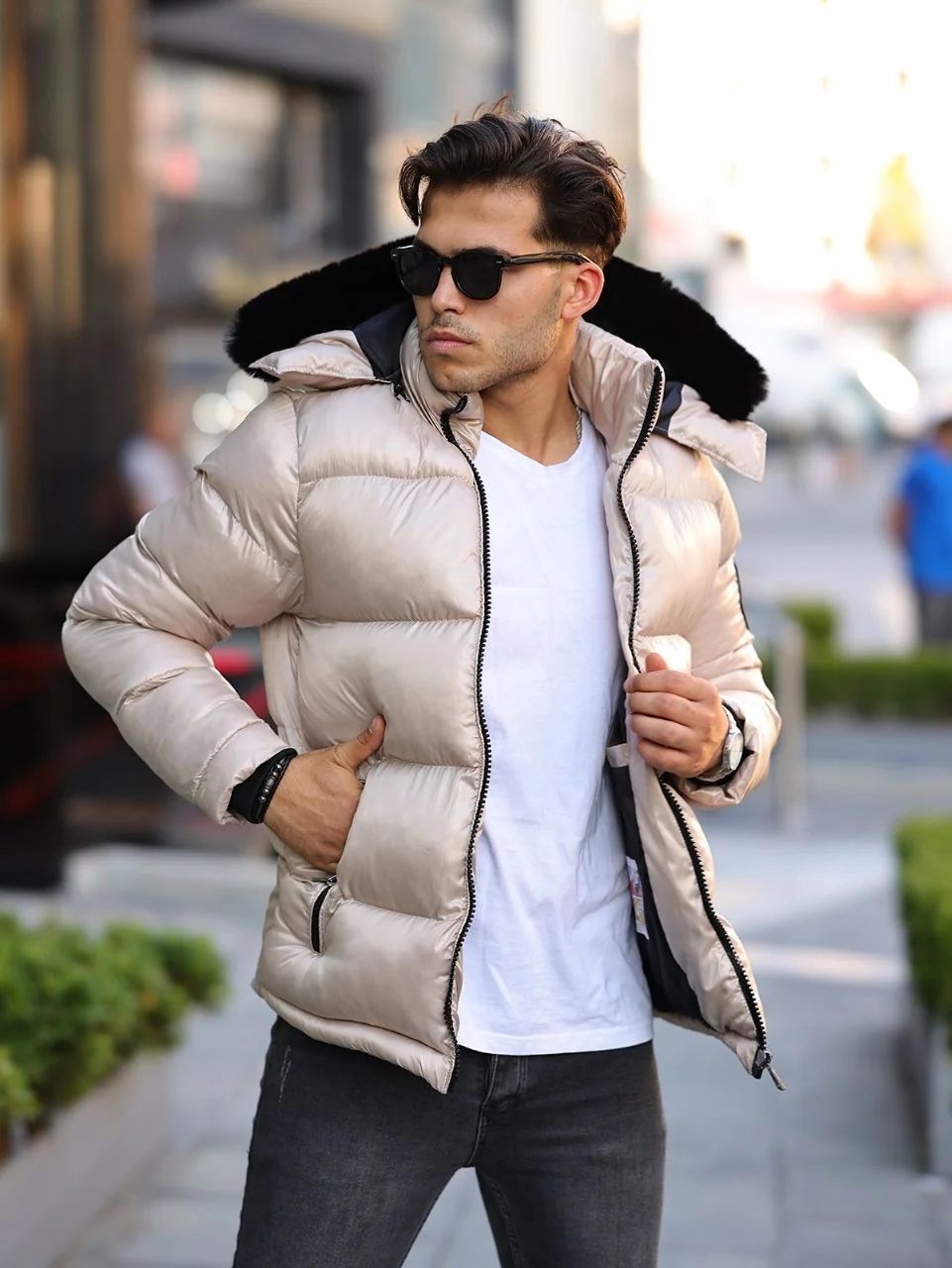 Moncler Su Ve Rüzgar Geçirmez Kapüşonlu Mont