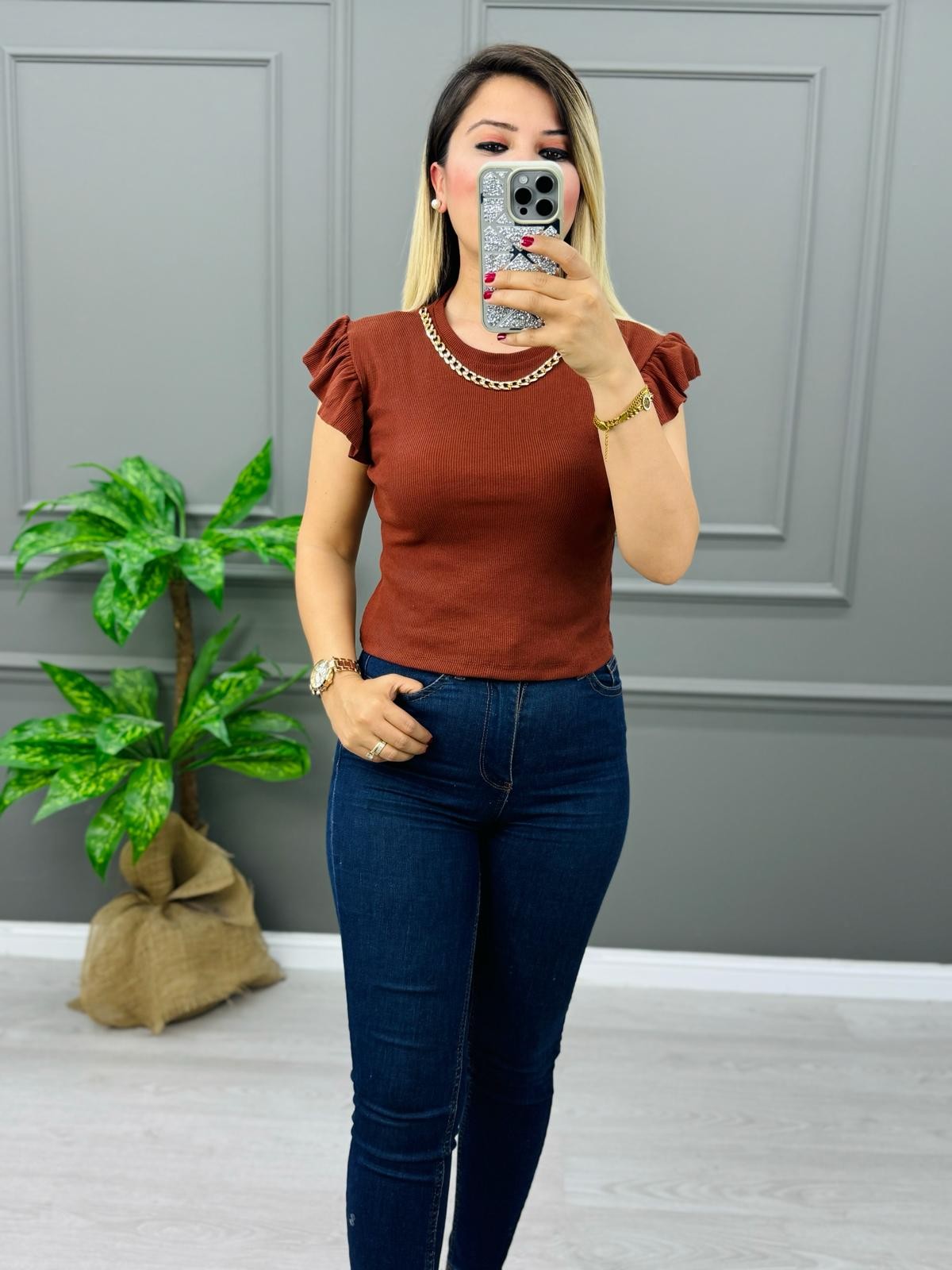 Kolları Volanlı Zincirli Bady