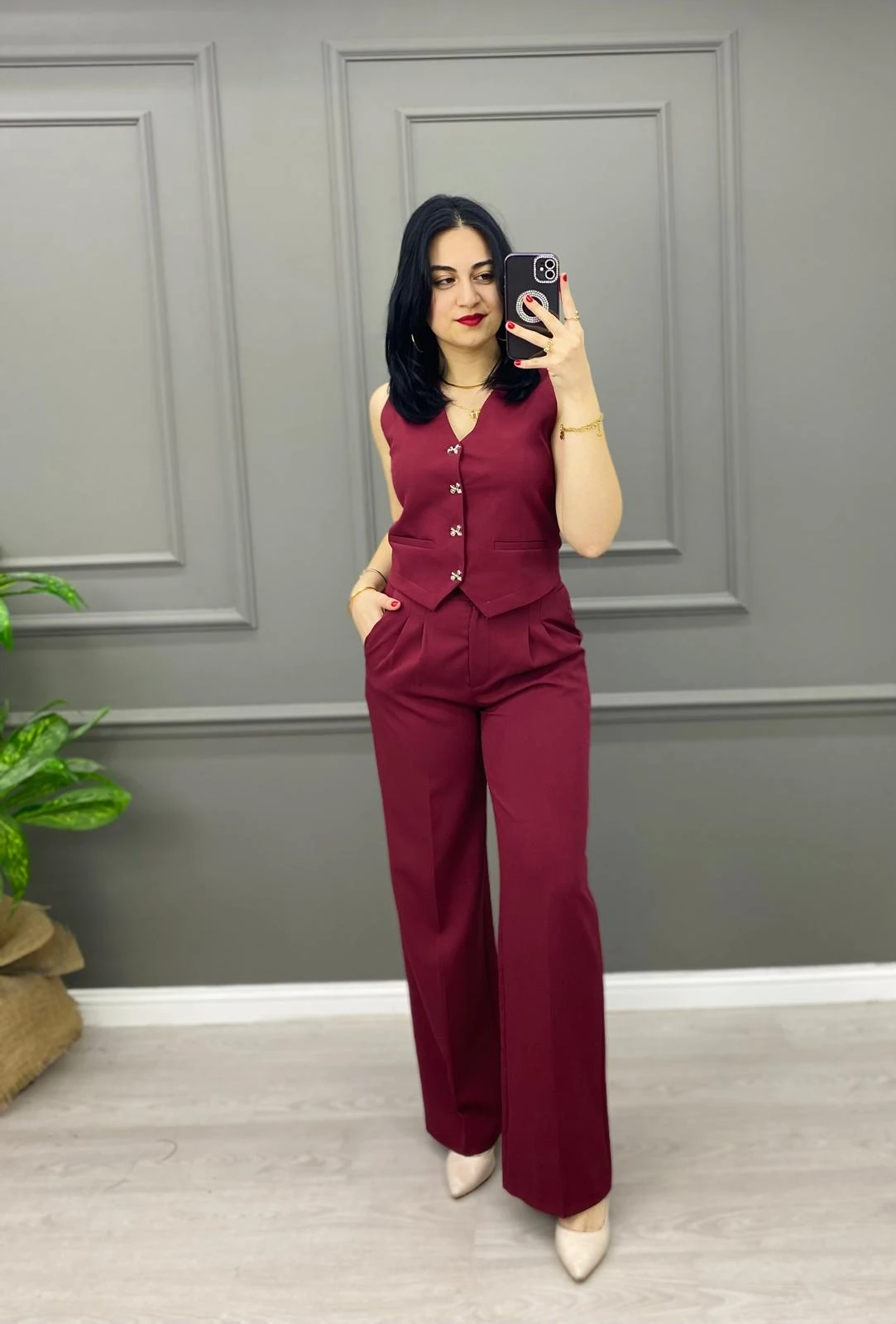 Fiona Yelekli Takım