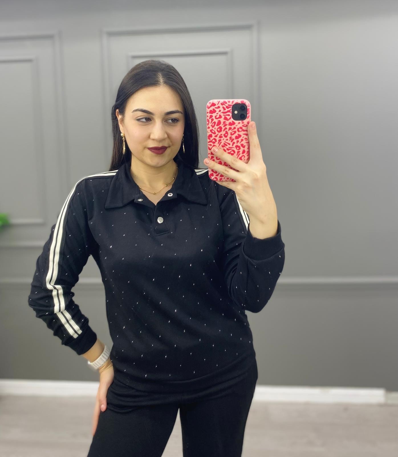 KÜÇÜK TAŞLI POLO YAKALI MODAL TAKIM