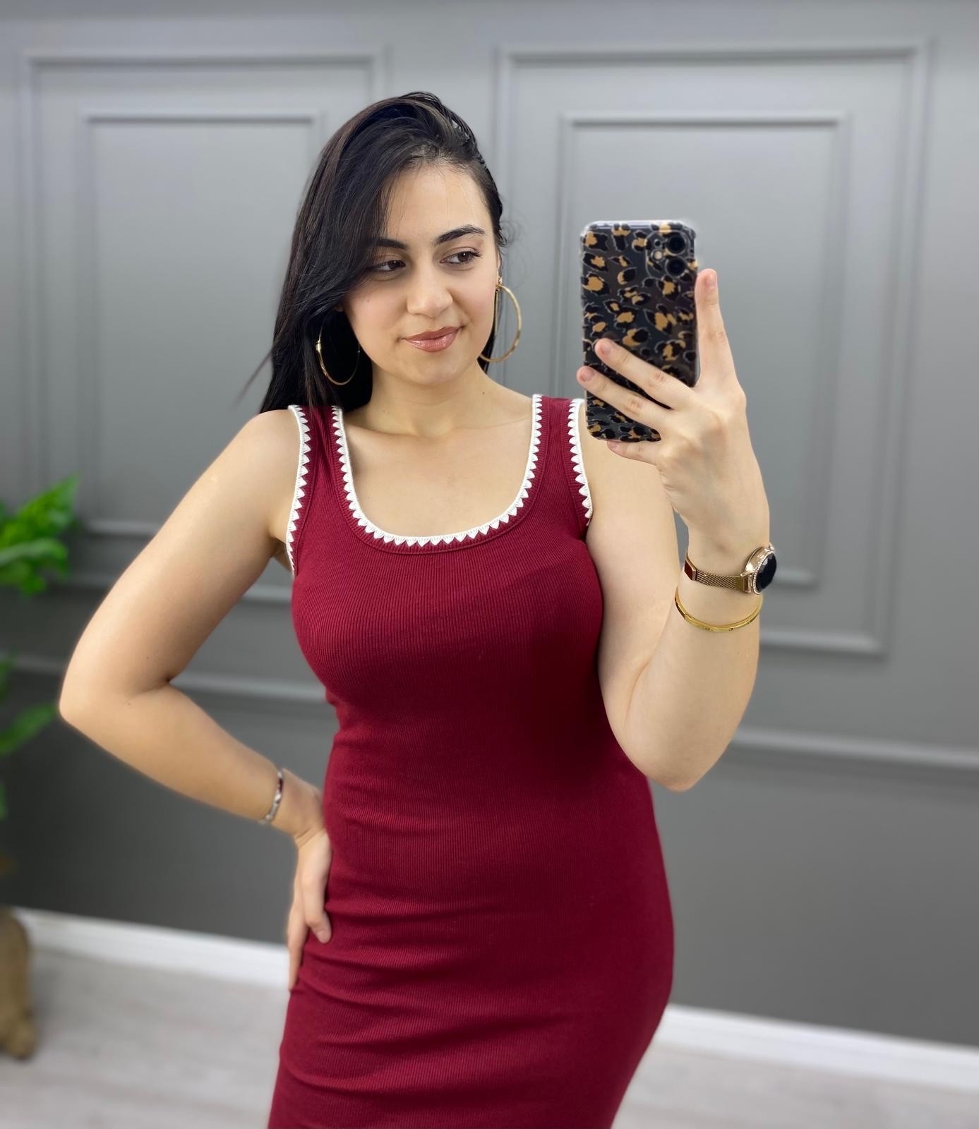 ASKILI NAKIŞLI ELBİSE