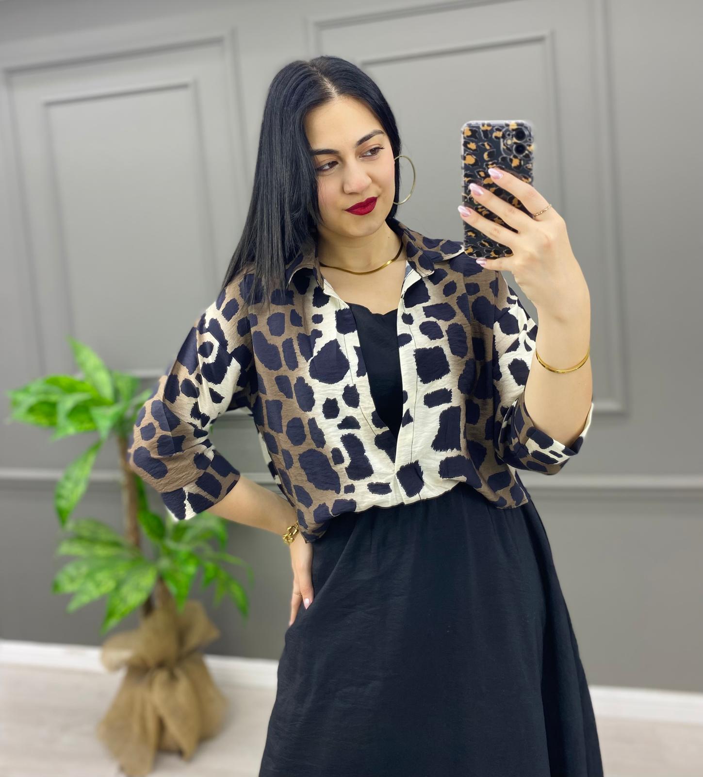 Gömlek Detaylı Leopar Elbise