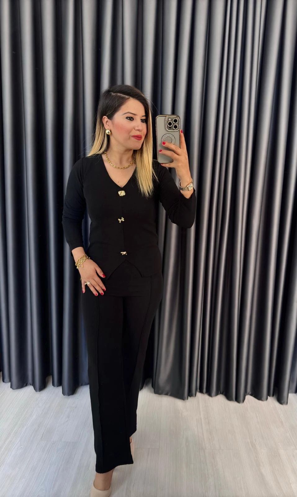 LORA GOLD DÜĞMELİ TAKIM