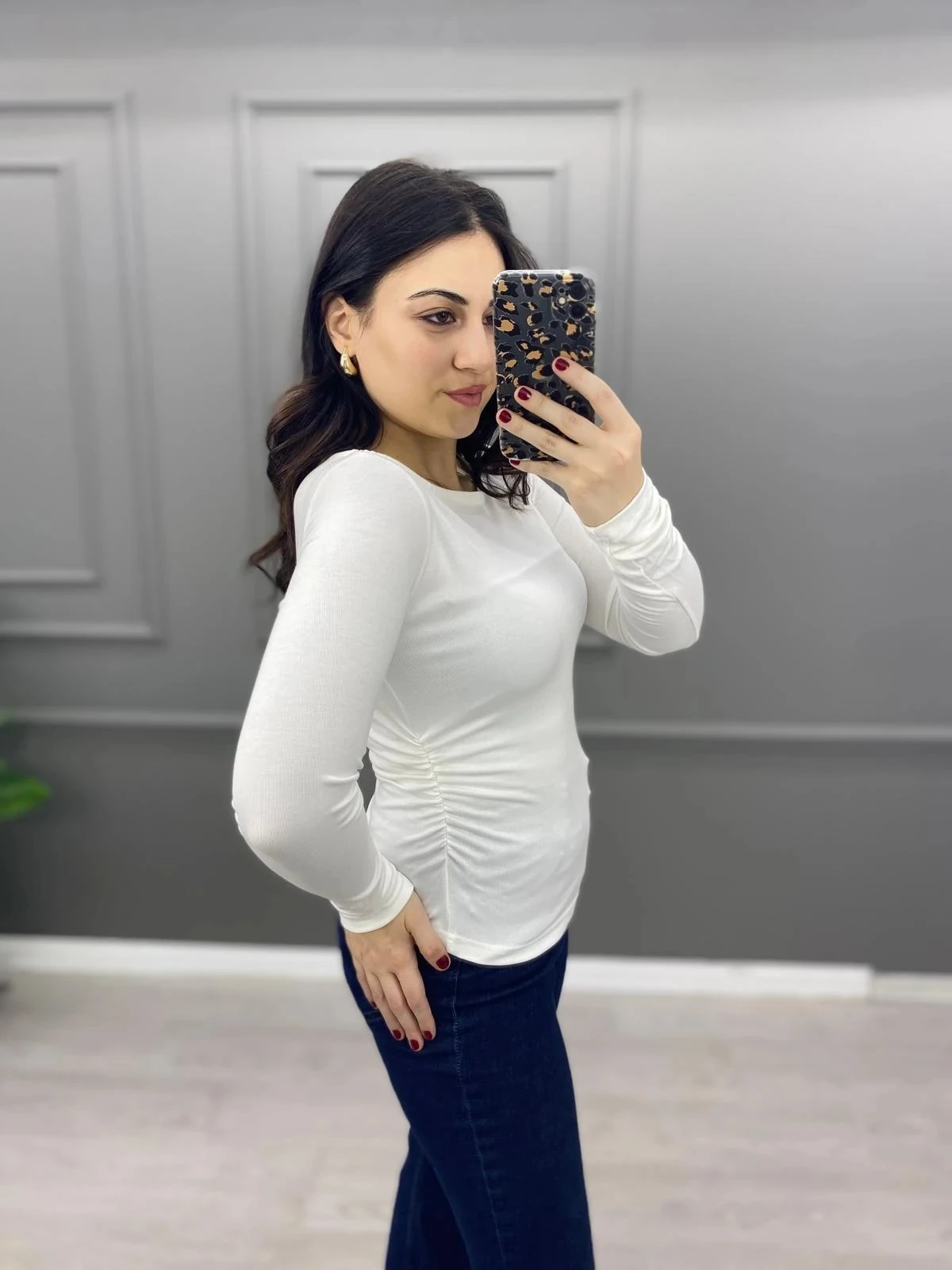 YANLARI DRAPELİ UZUN KOLLU BLUZ