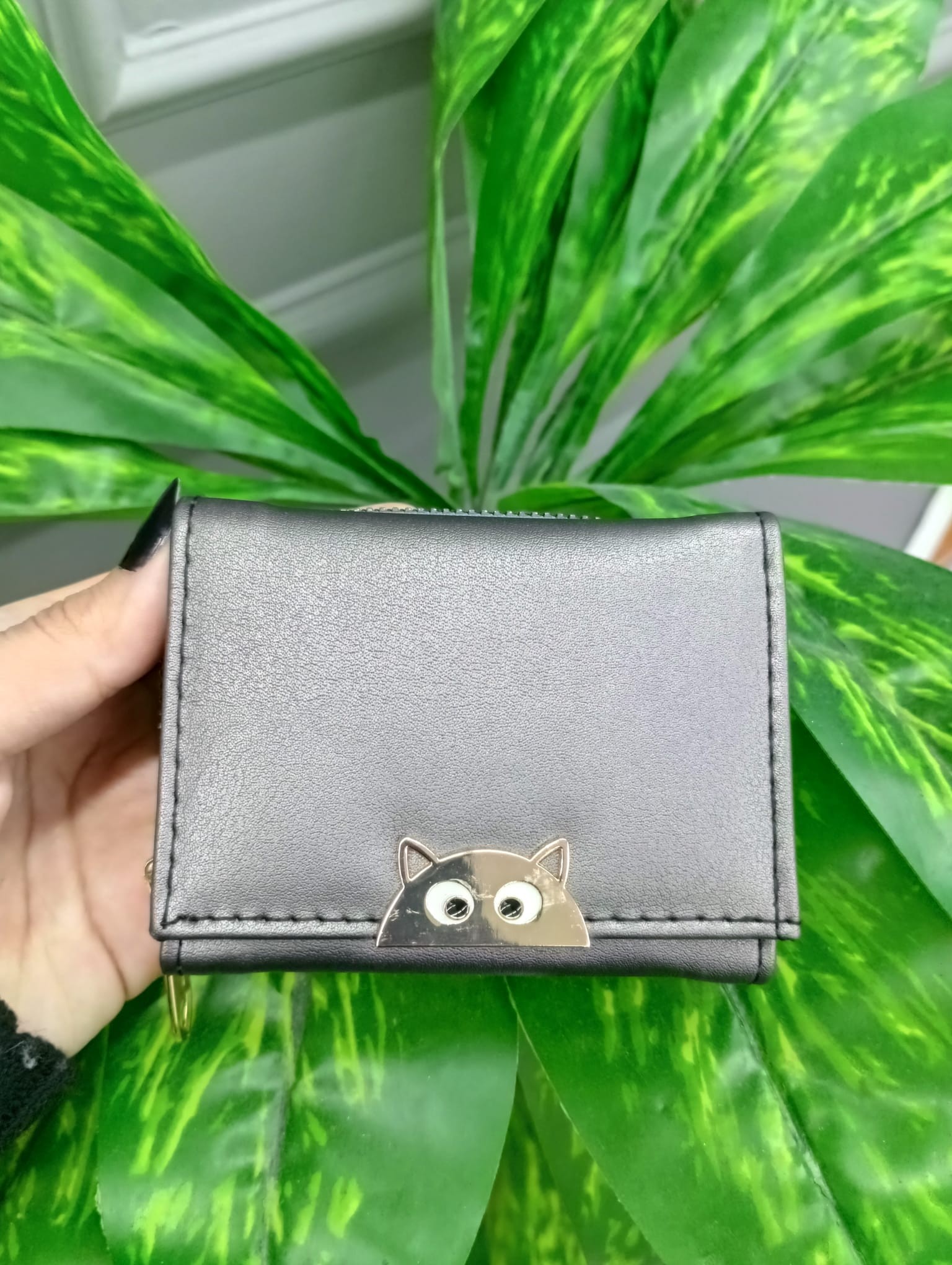 GRİ