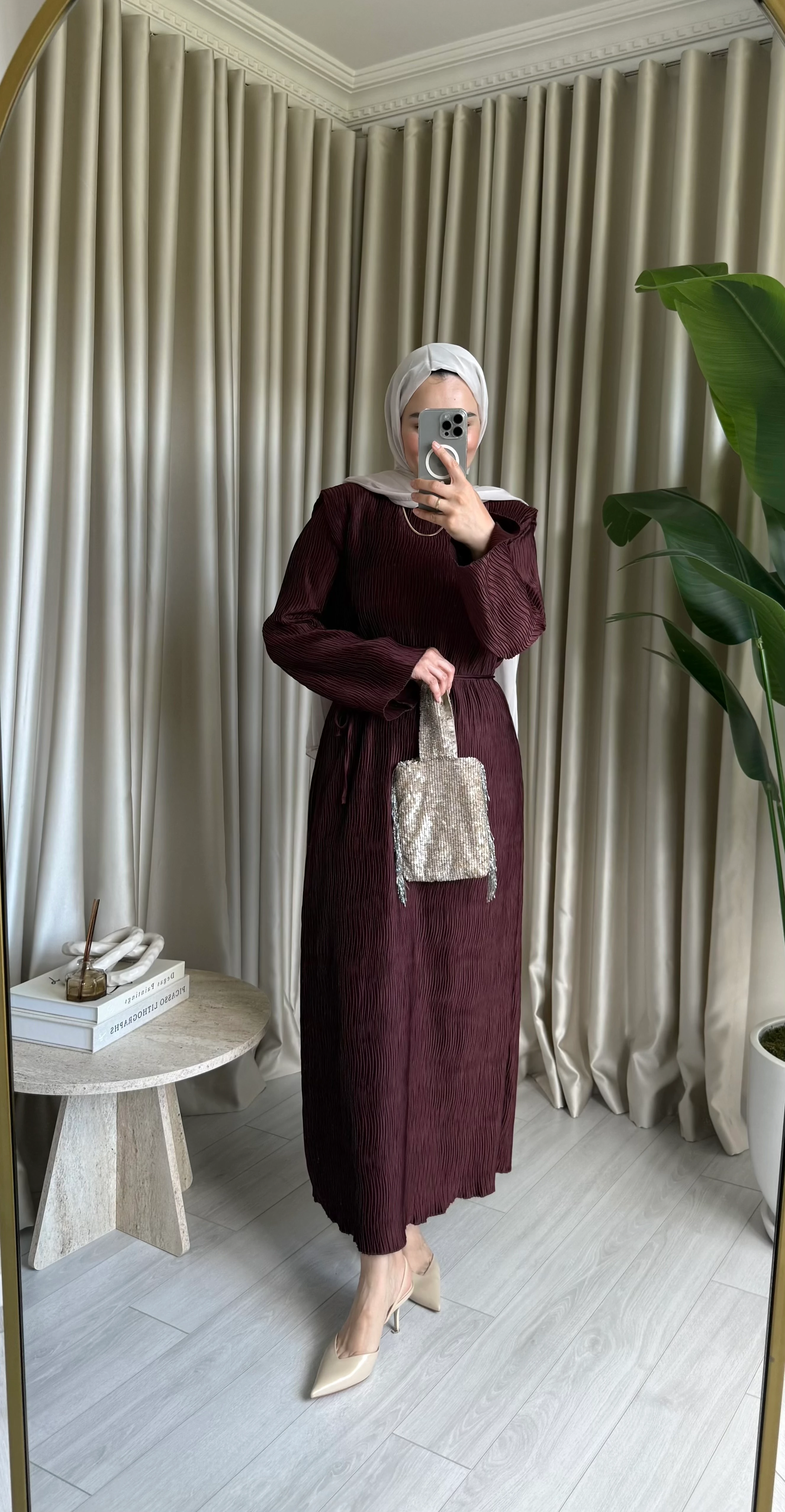 Aller Detaylı Saten Elbise - Kahve