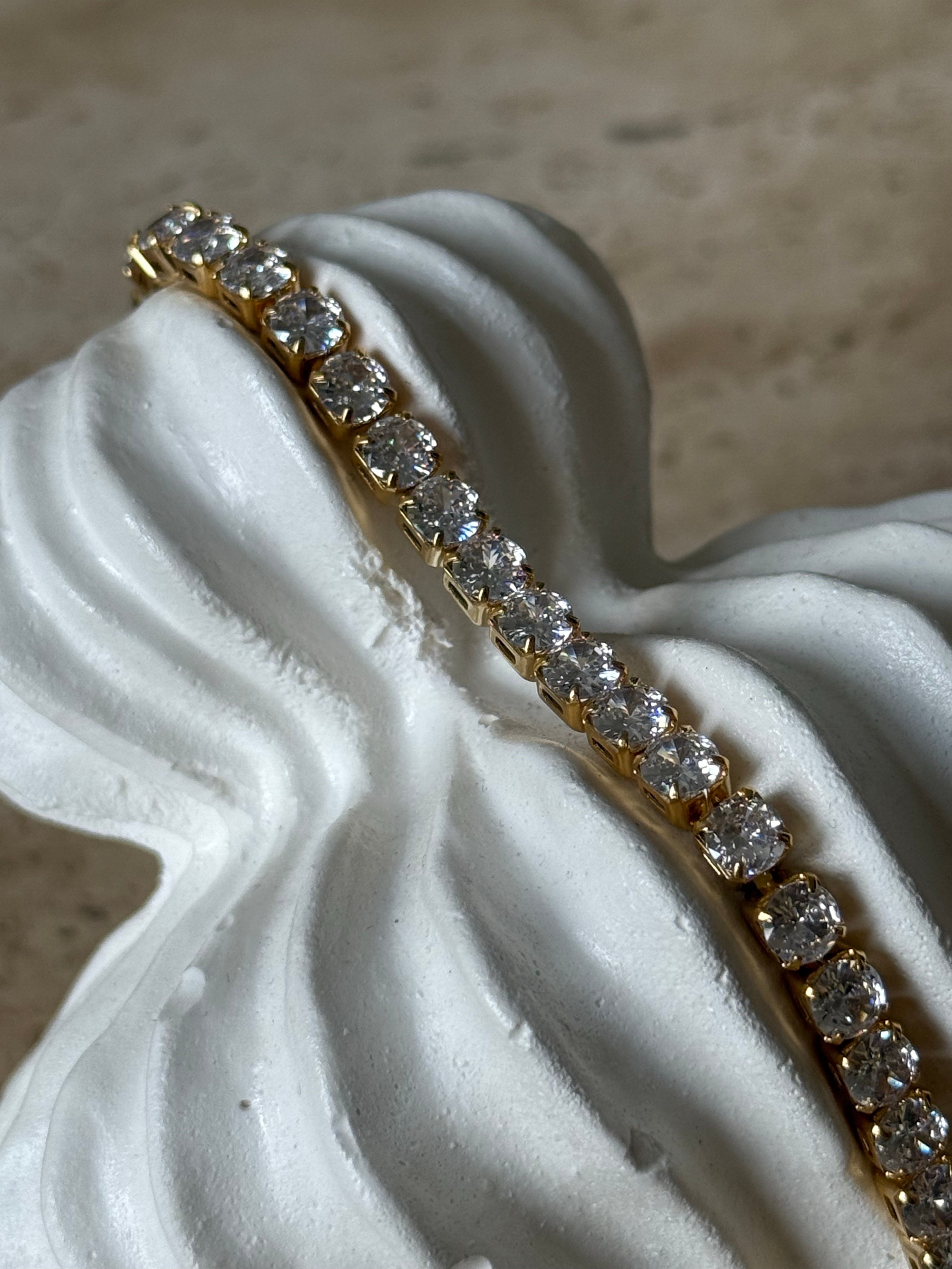 Gold kare taşlı su yolu