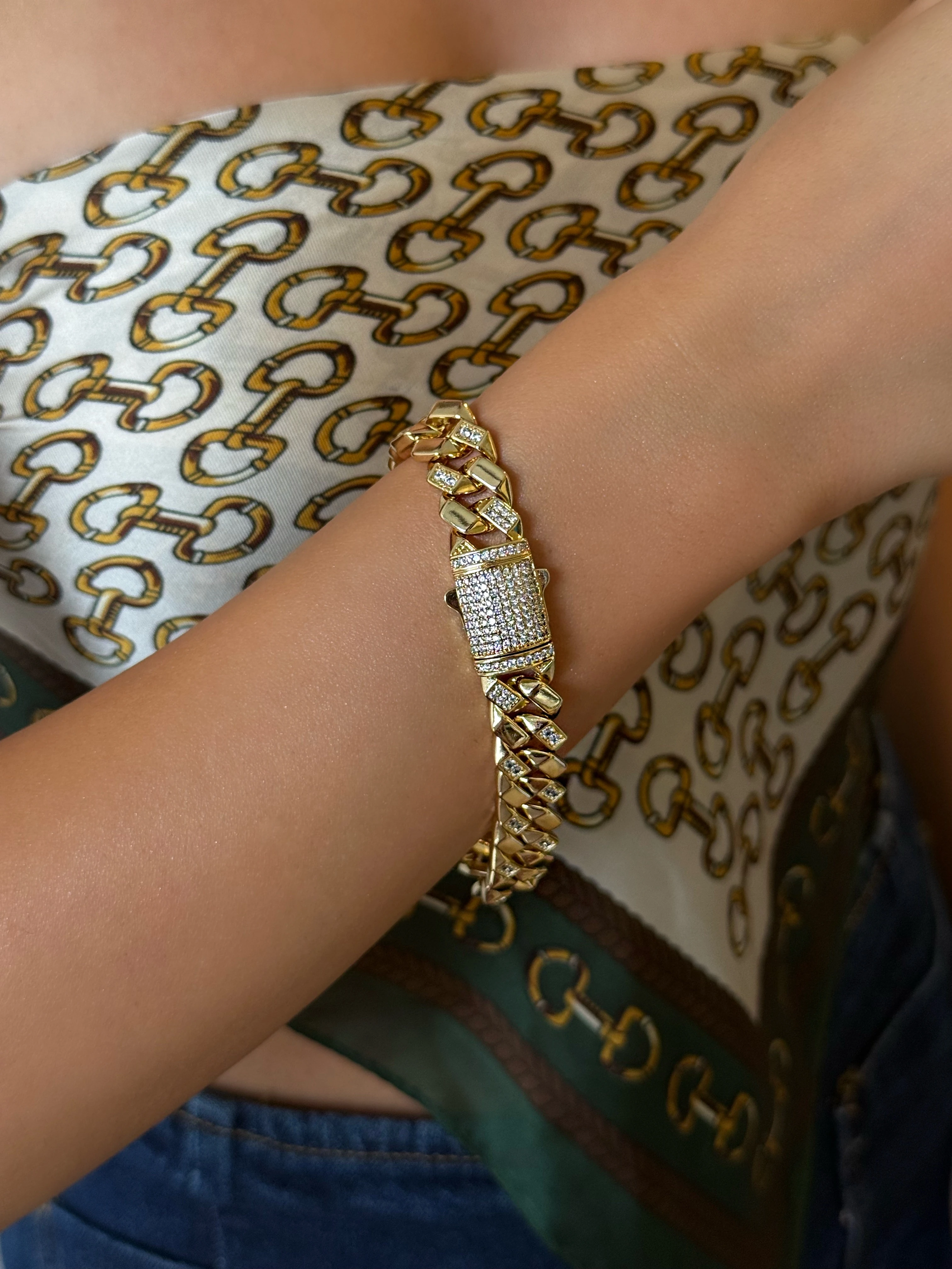 Kalın Taşlı Model Gurmet 