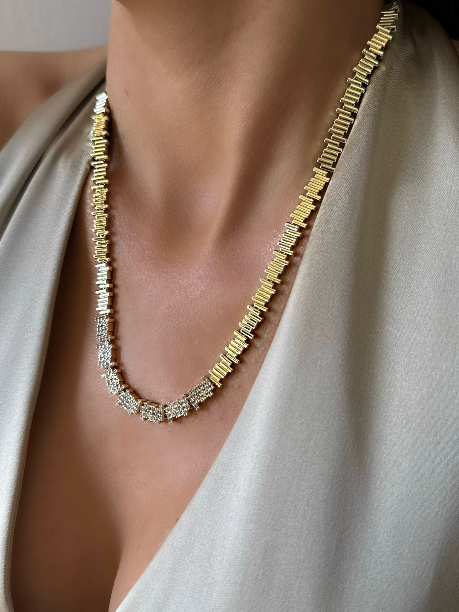 Taşlı Choker Kolye