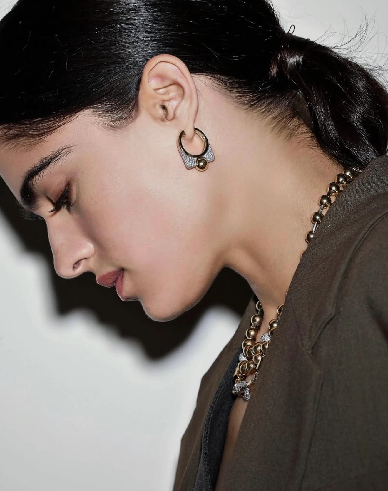 Taşlı Top Model Küpe 