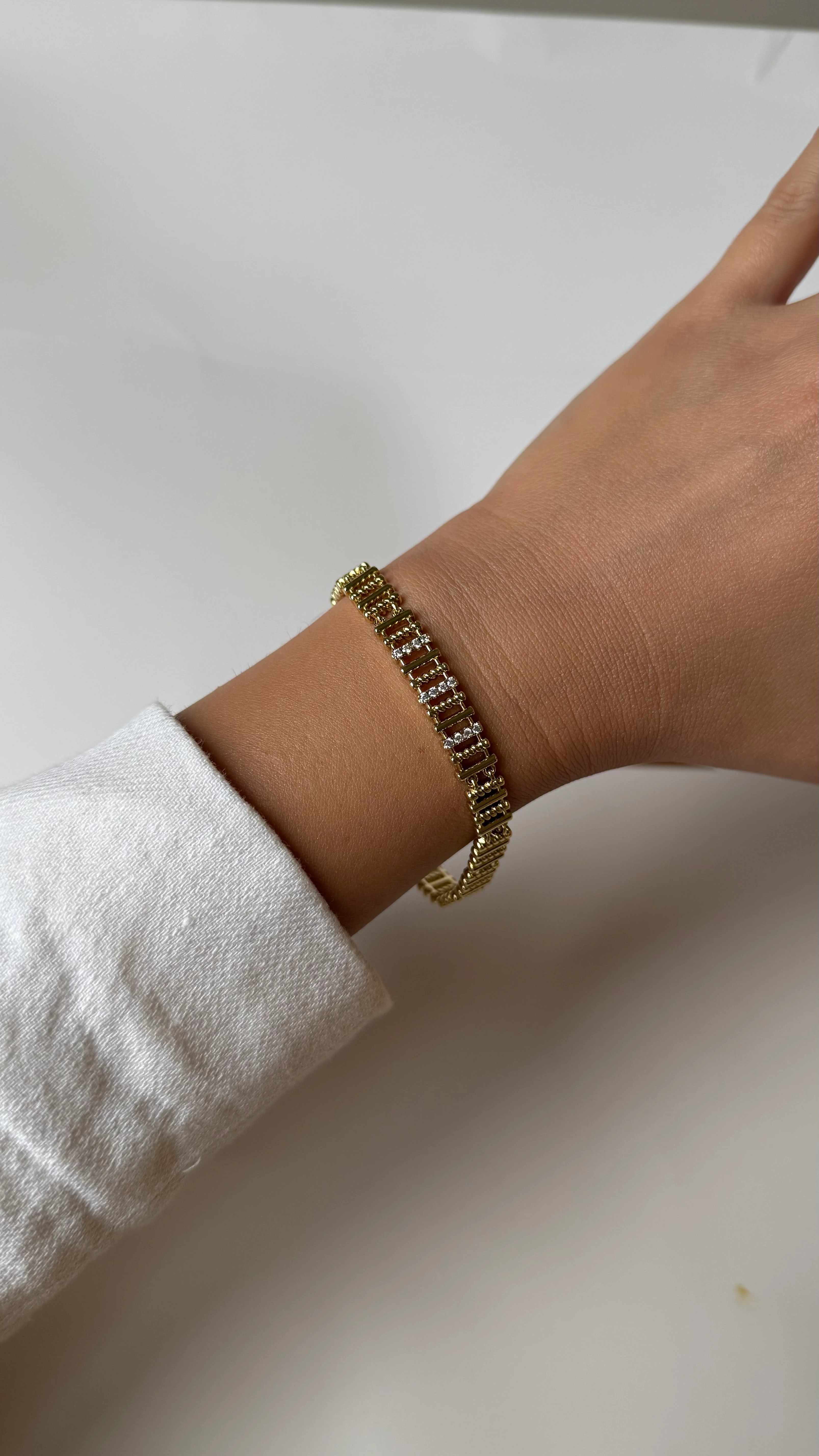 Şerit Model Bileklik