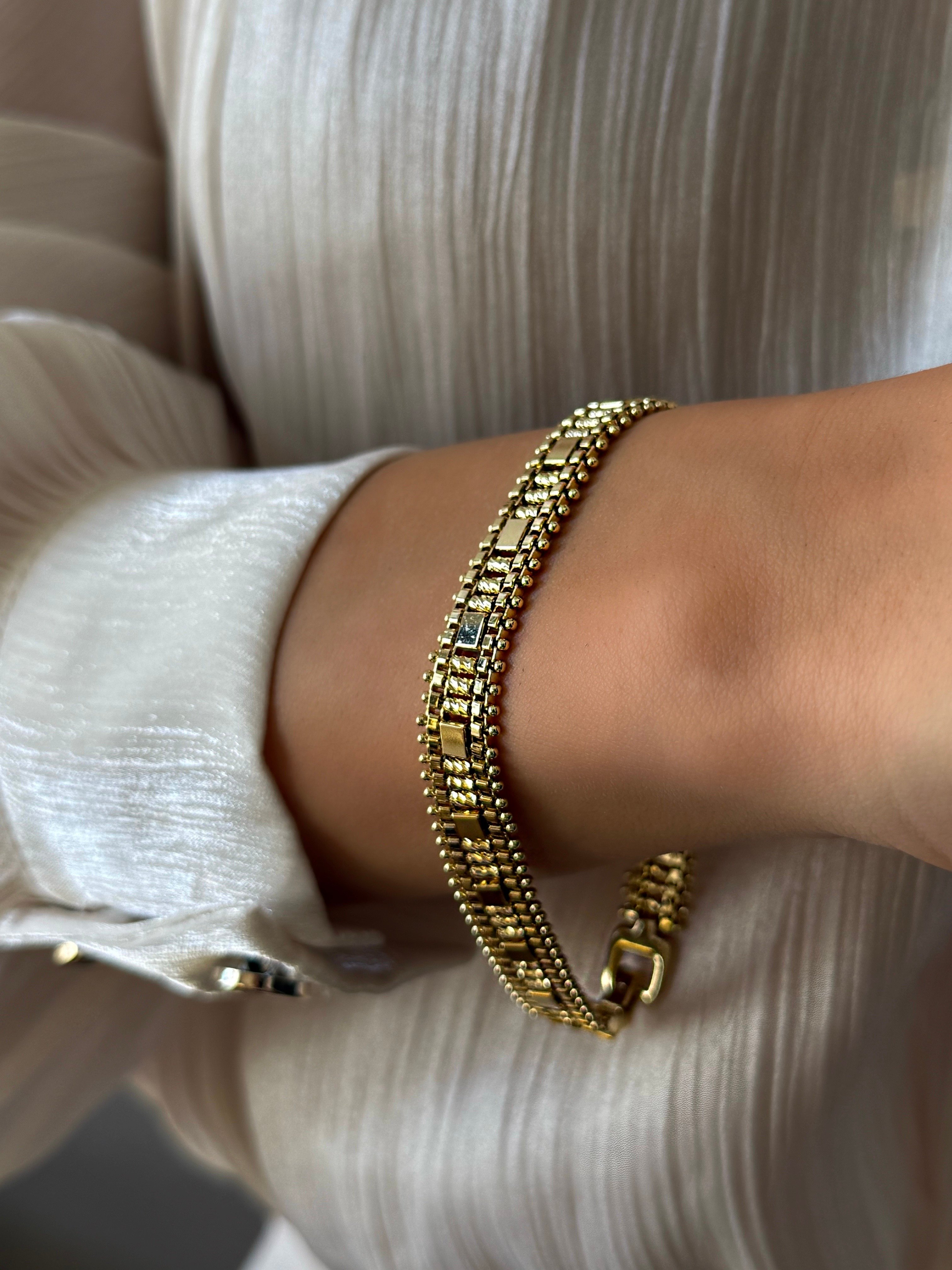 Kuyumcu model gold bileklik