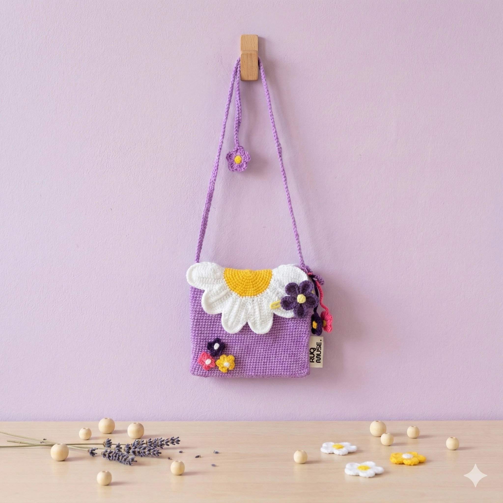 Lilac Daisy - Papatya Kapaklı El Örgüsü Çocuk Çantası