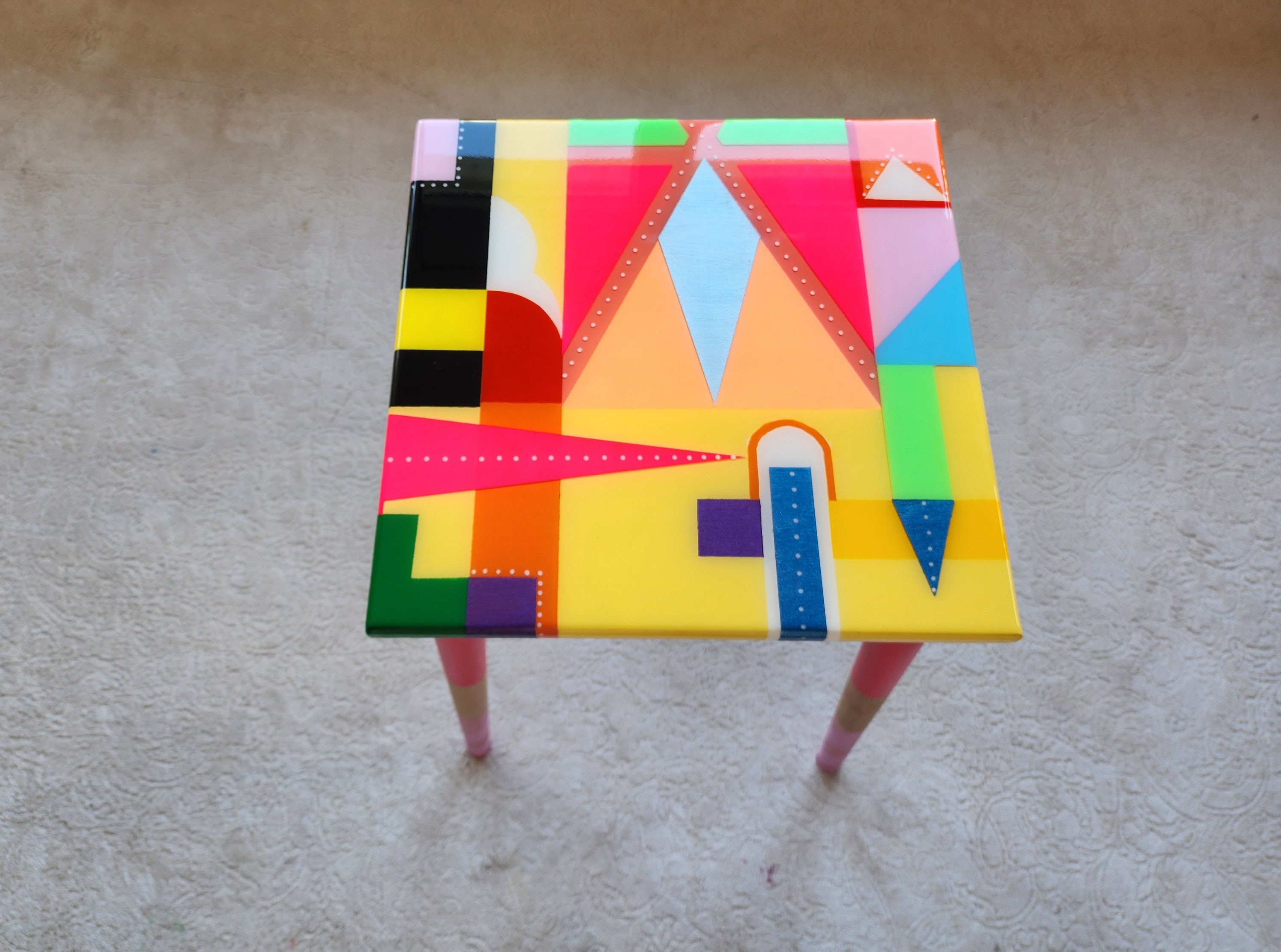 Unusual Pink Funky Colorful Side Narrow Resin Coffee Table, Maximalist Eclectic Abstract Cool Neon Painted Leg Epoxy Cute Boho Pop Art Table