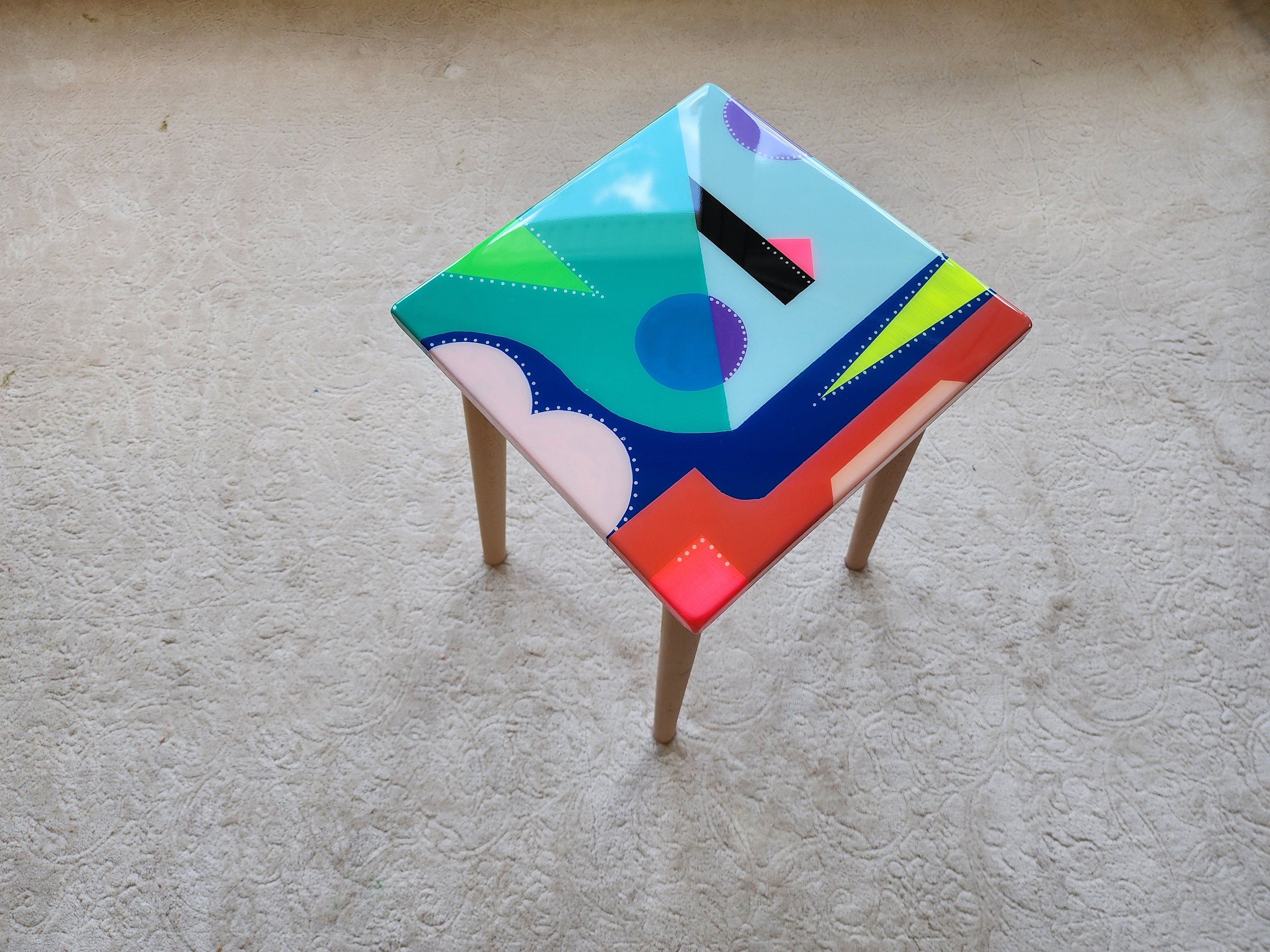 Unusual Epoxy Resin Colorful Abstract Side Coffee Tables, Eclectic Furniture, Blue Pink Modern Small Wooden Funky Pop Art Cool End Tables