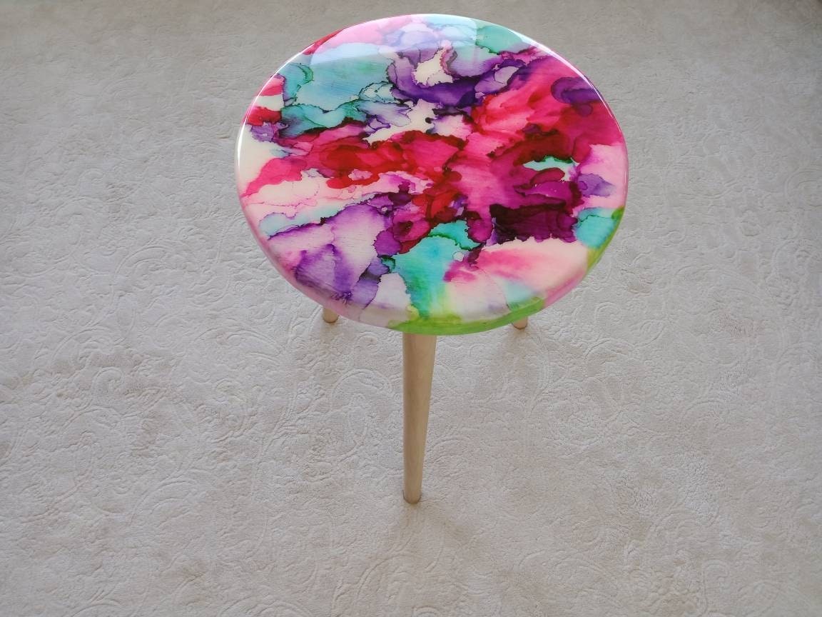 Round Colorful Abstract Vibrant Epoxy Resin Side Table,Painted Small Unusual Eclectic Cool Cute Wooden End Sofa Red Center Art Coffee Table